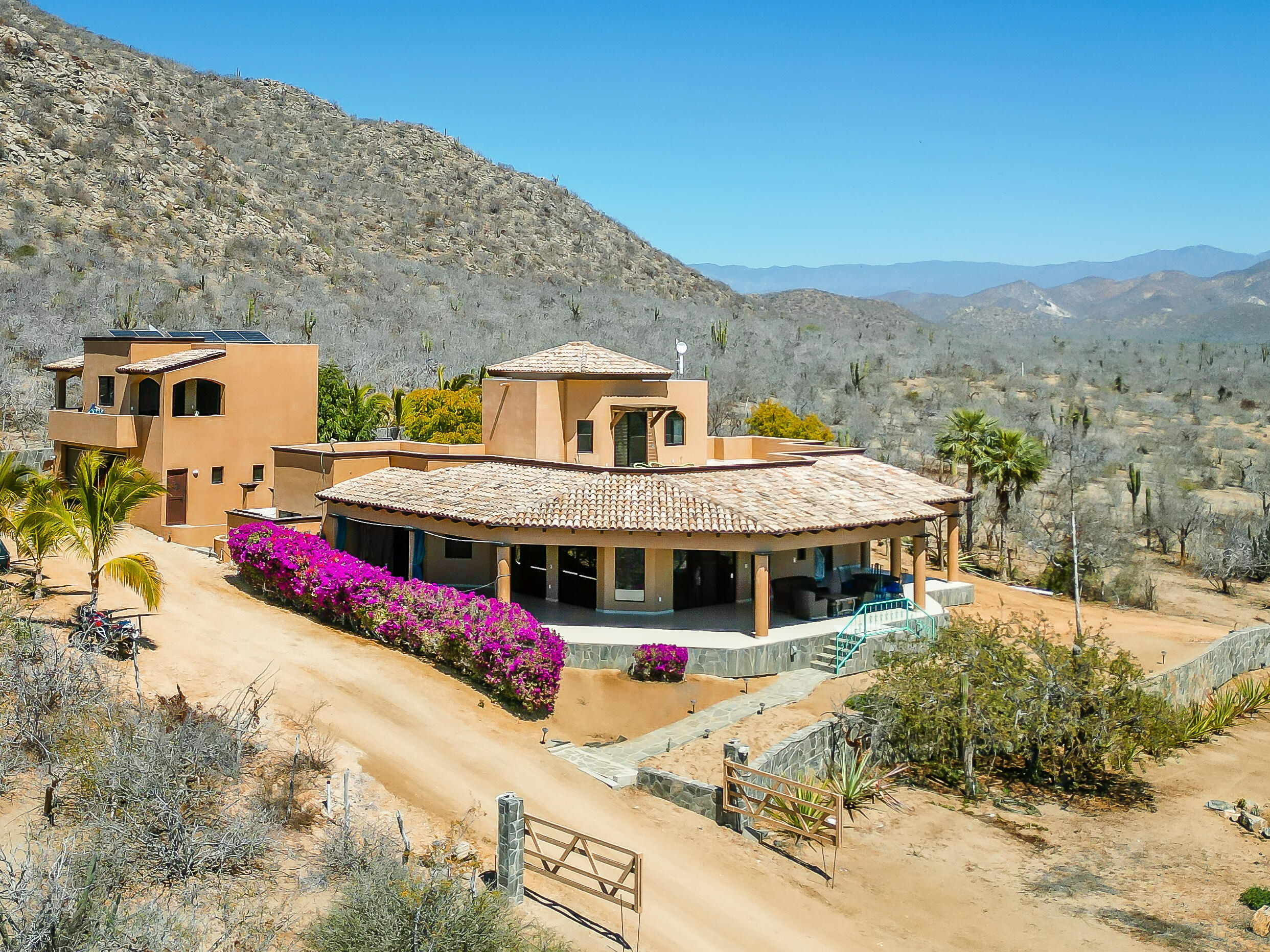 Rancho Alma Pacifica, Cerritos Beach