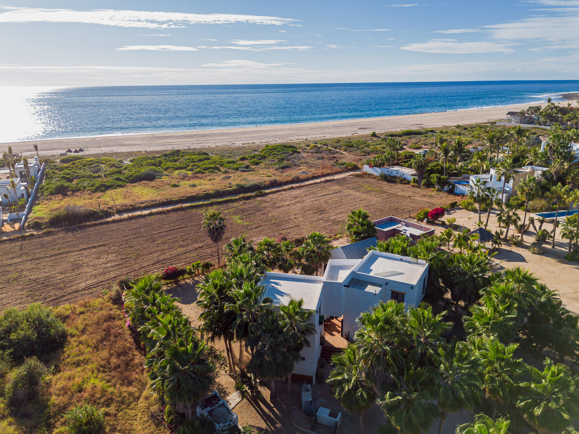 C. de Acceso MiniSuper Munchie, Casa Locura