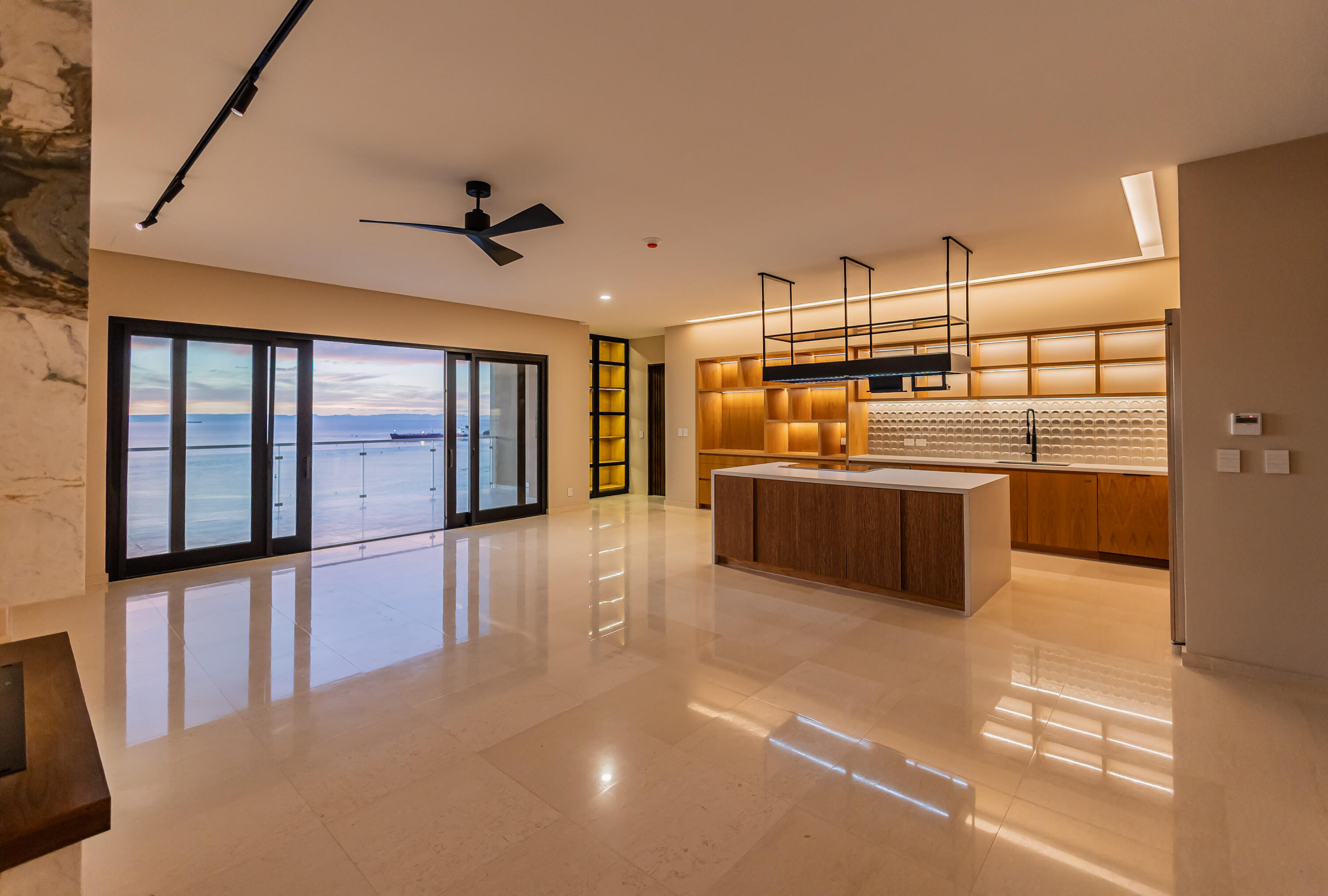 Vistamar Penthouse 501