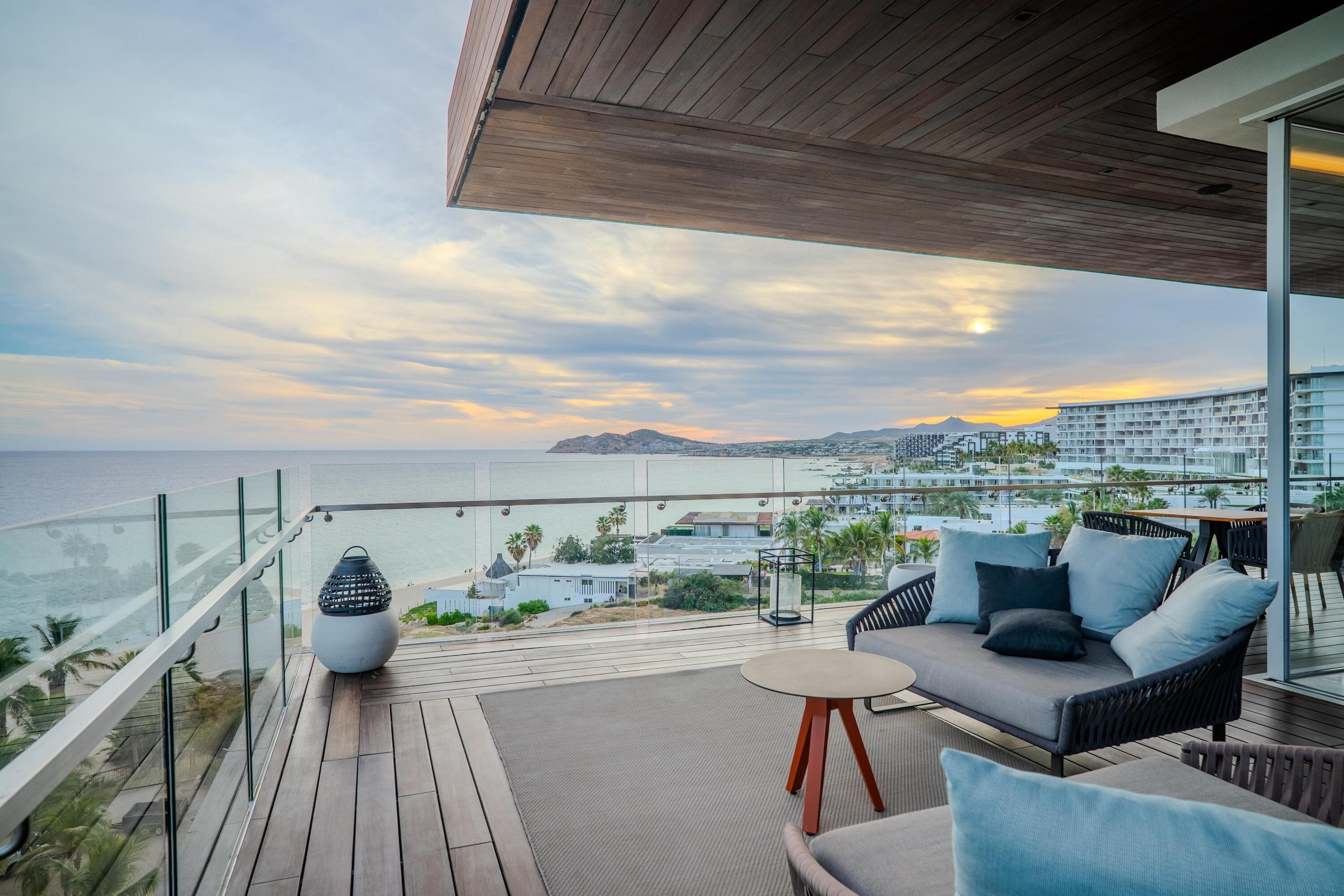 Solaz Residences, 305 Solaz