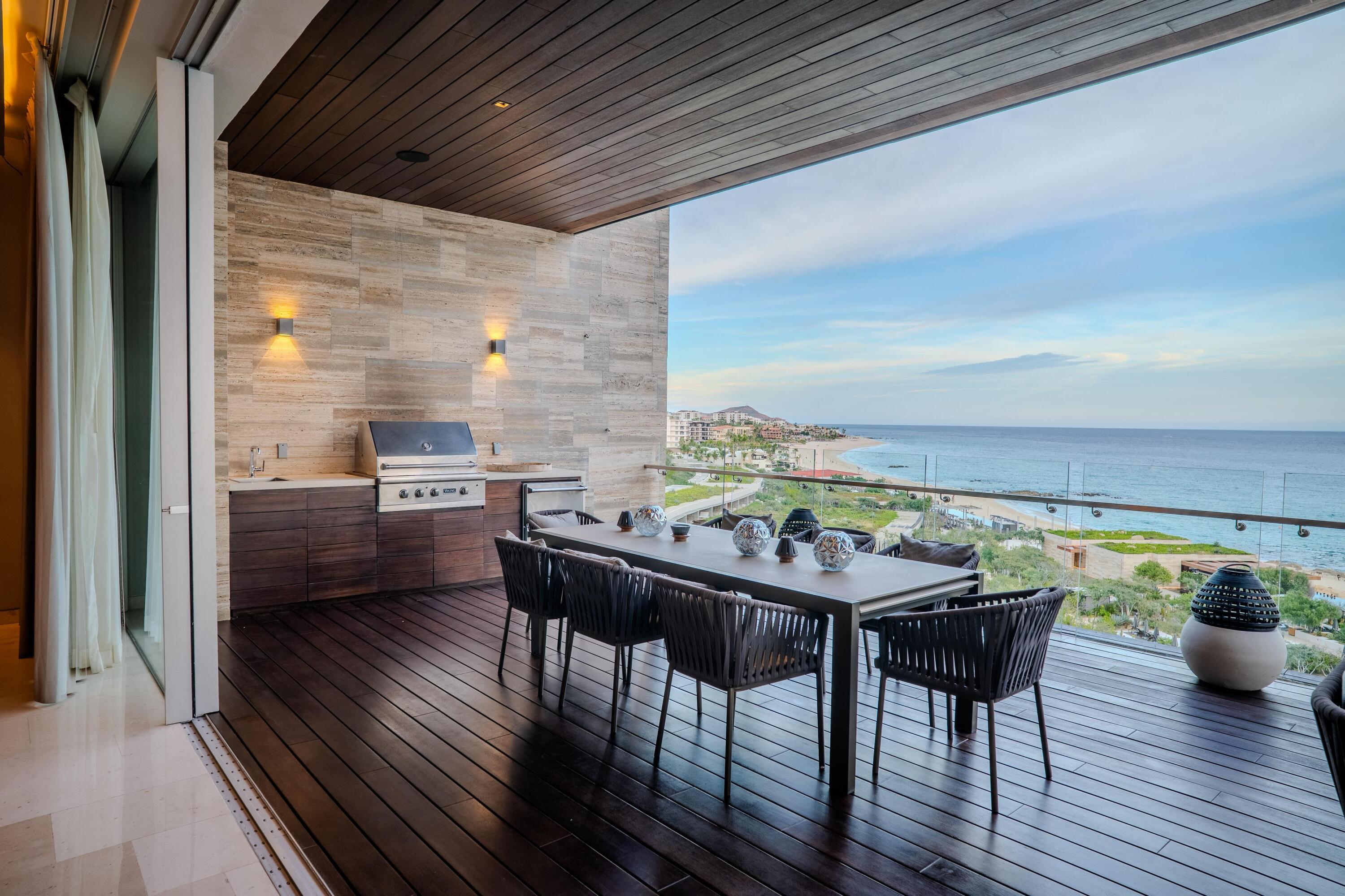 Solaz Residences, 305 Solaz