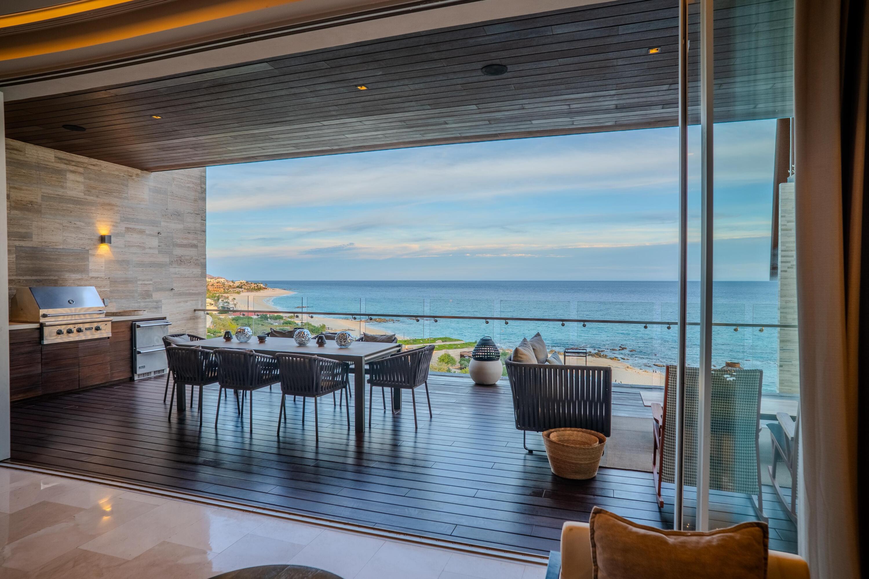 Solaz Residences, 305 Solaz