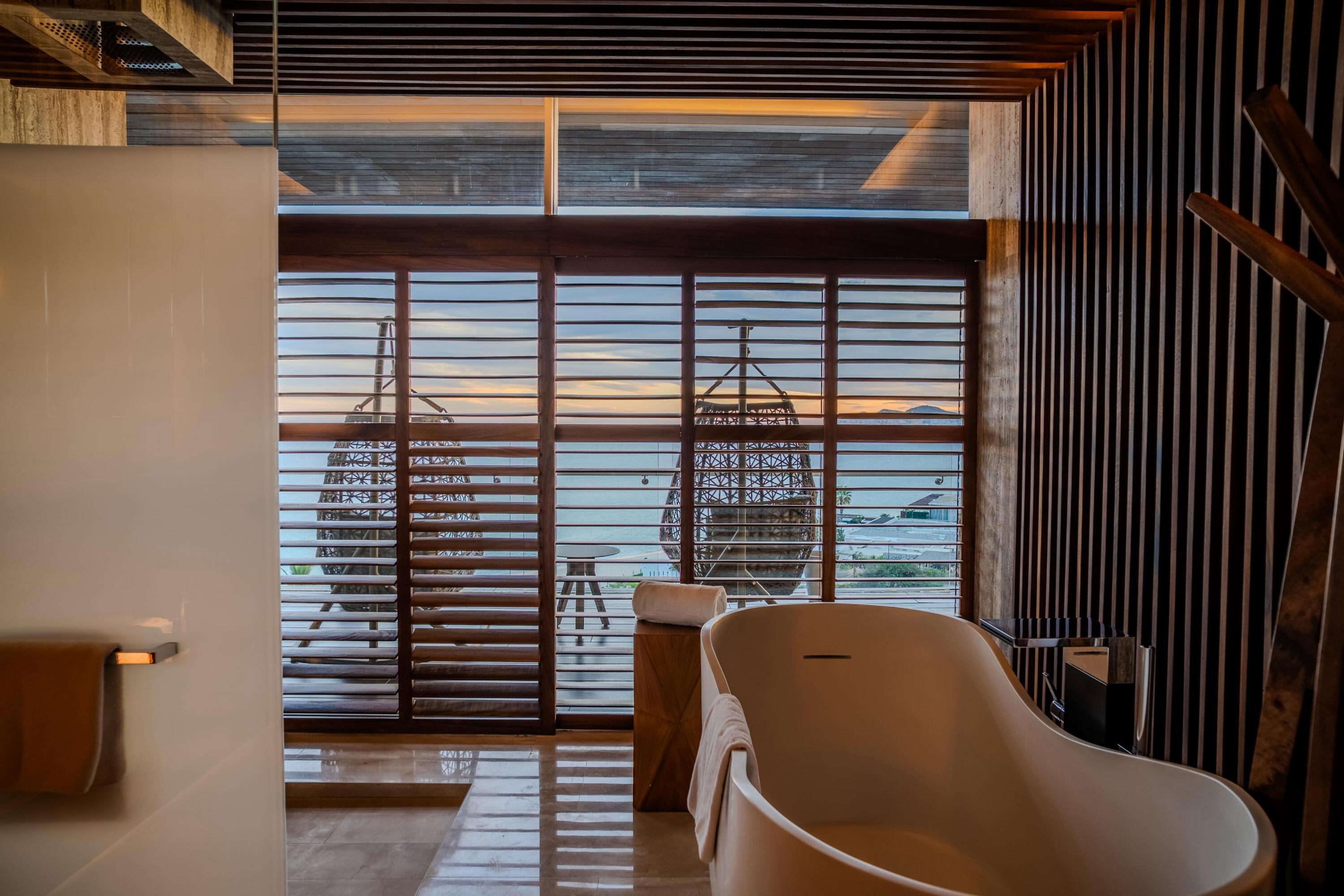 Solaz Residences, 305 Solaz