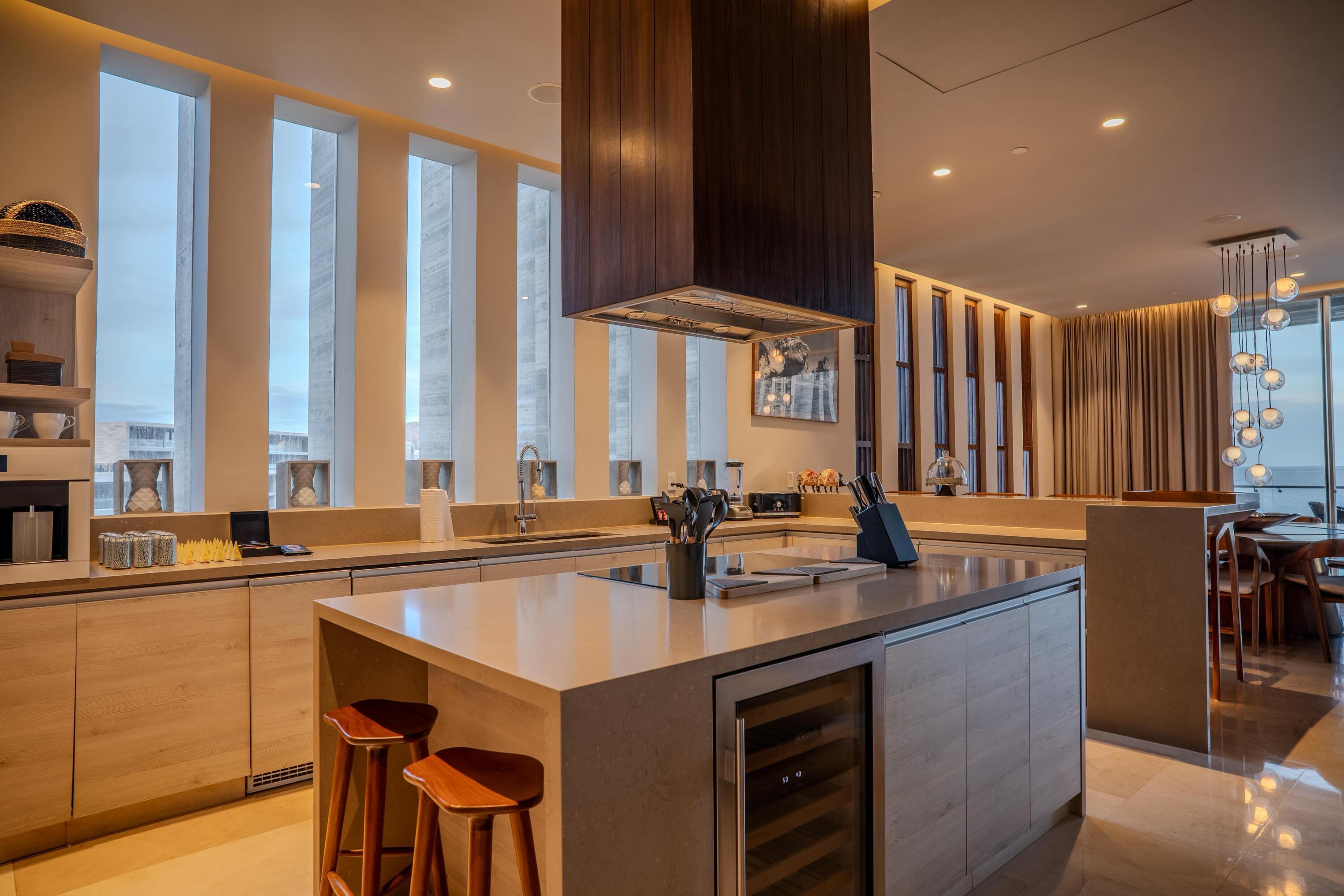 Solaz Residences, 305 Solaz