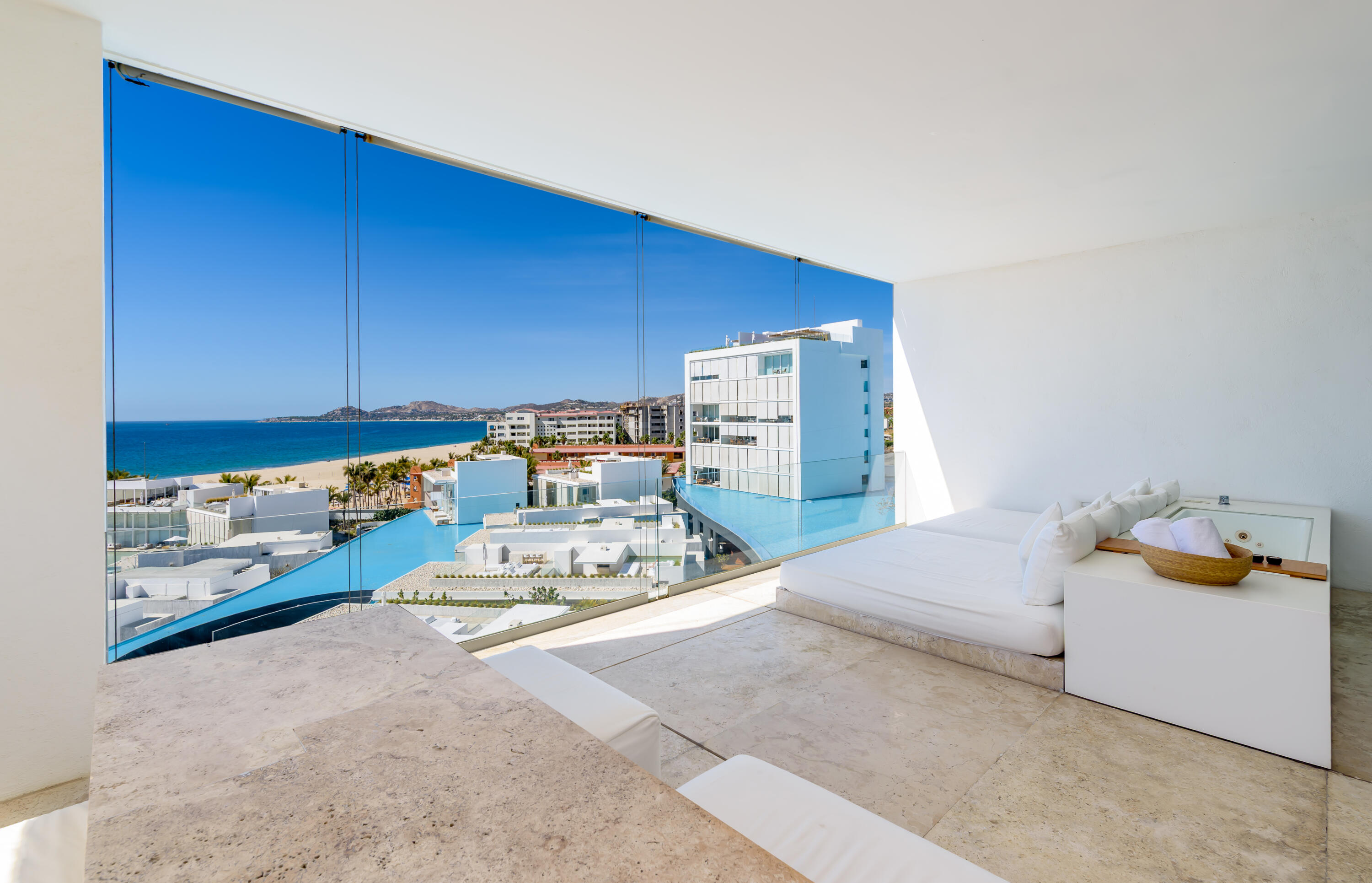 P.º Malecon San Jose, Viceroy 4A