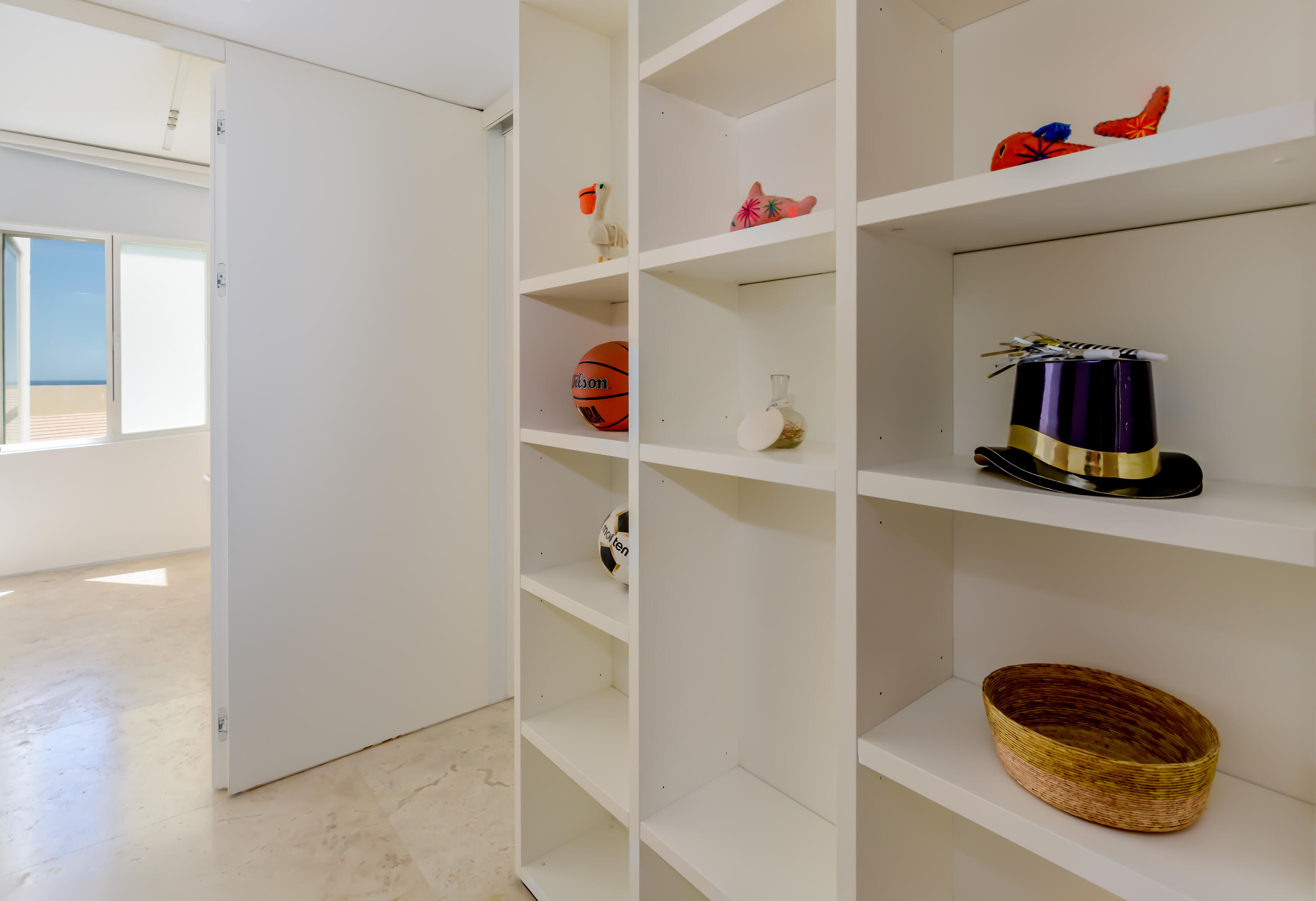 P.º Malecon San Jose, Viceroy 4A