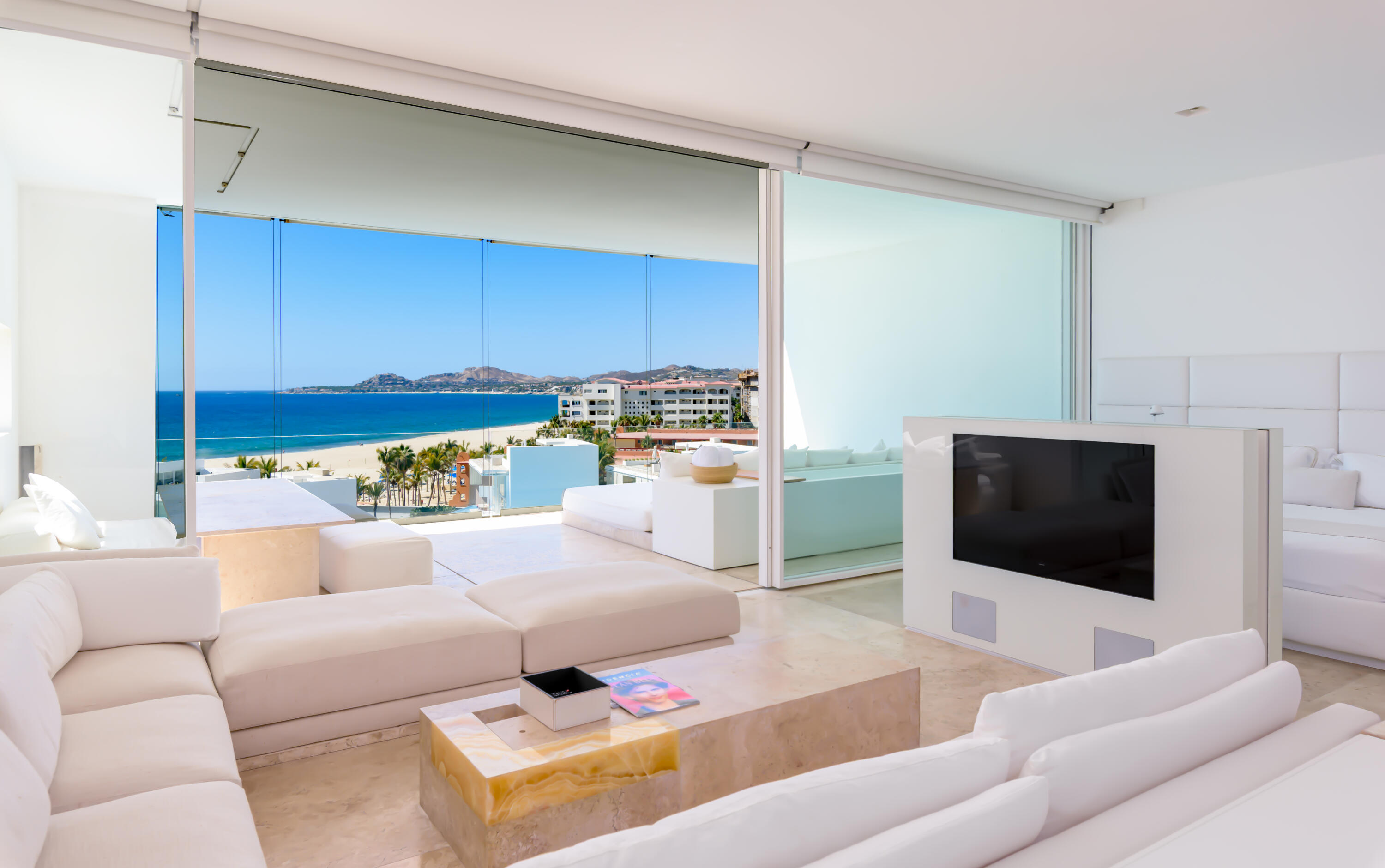 P.º Malecon San Jose, Viceroy 4A