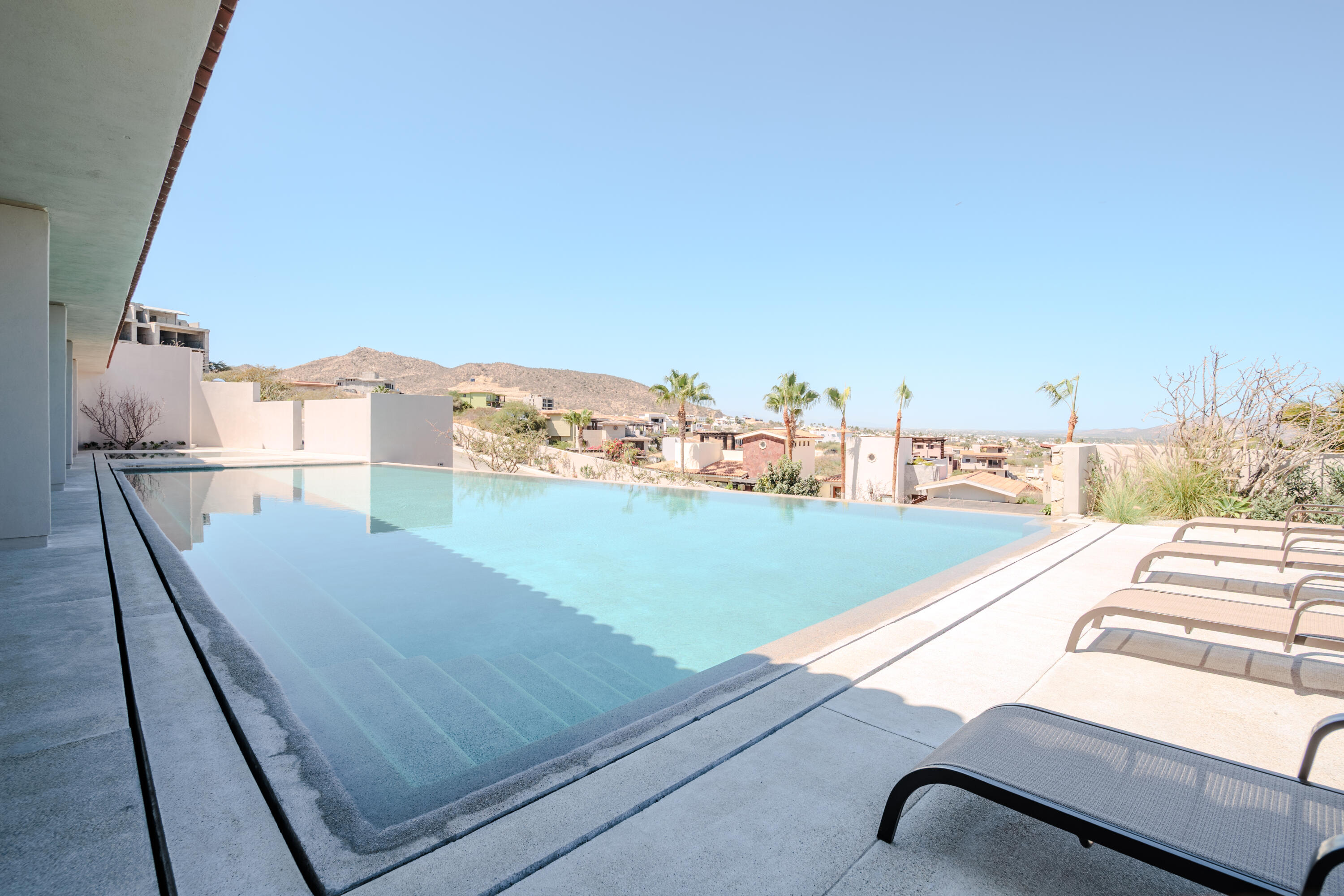 Ave. Vista Hermosa SN, Costarena E202