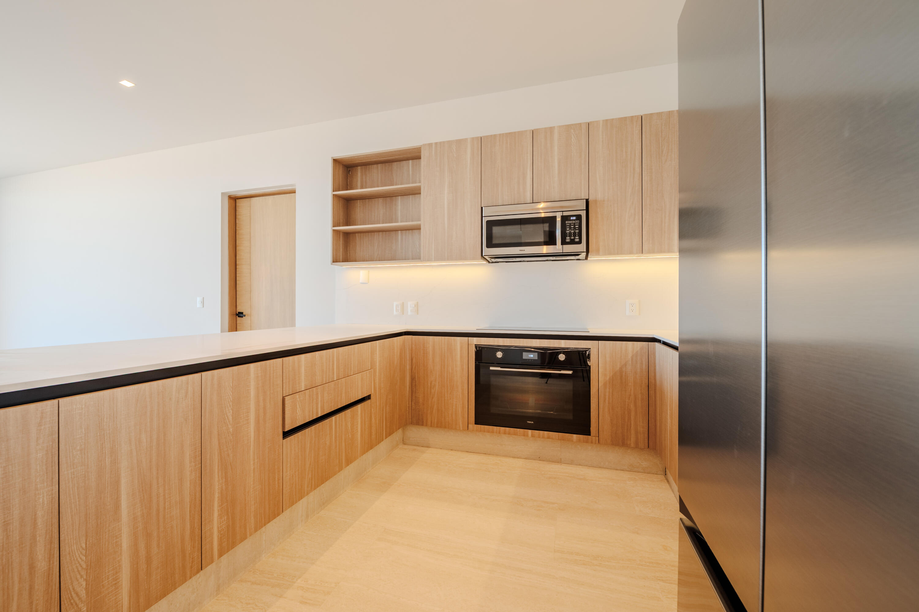 Ave. Vista Hermosa SN, Costarena E202