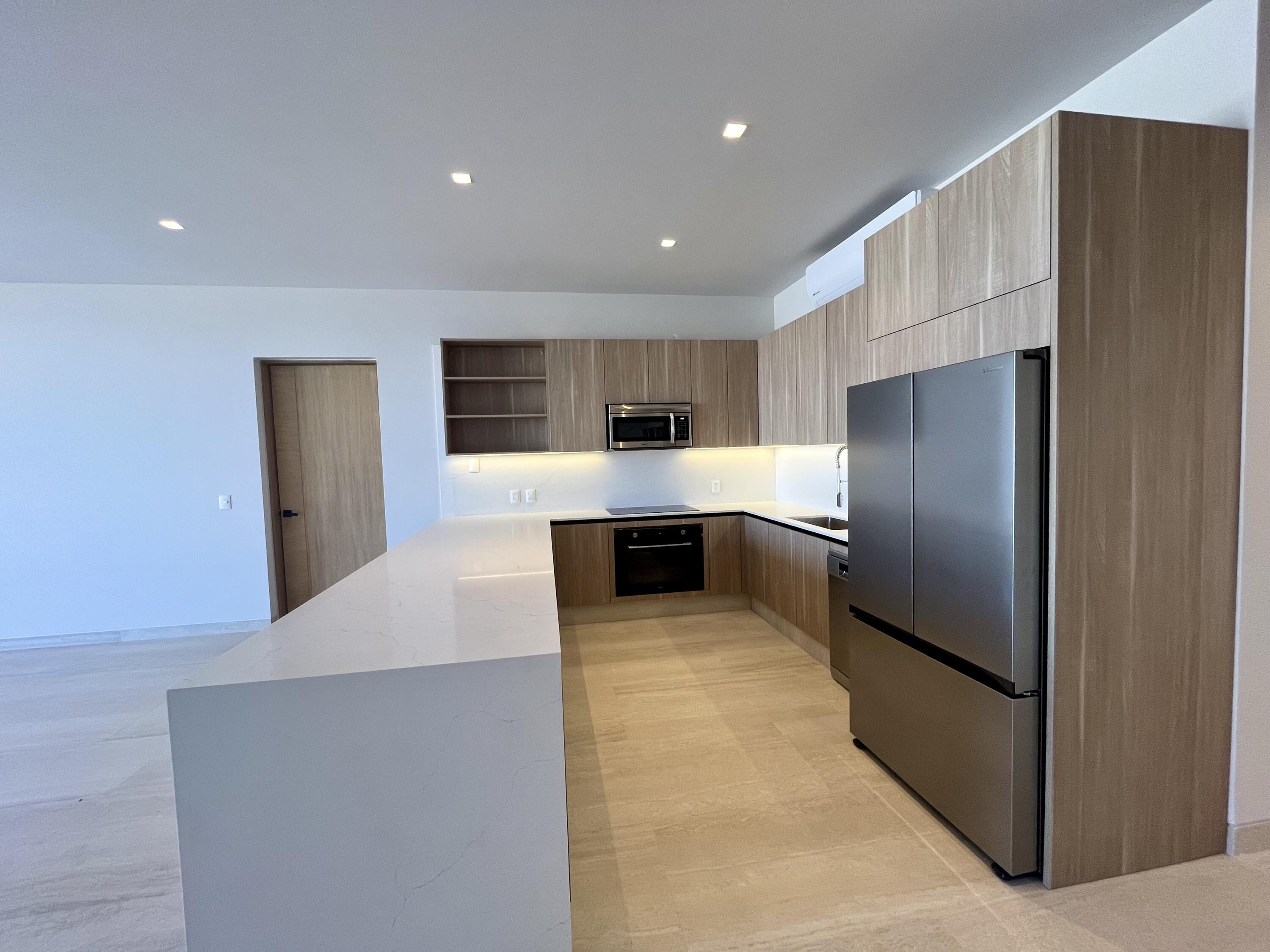 Ave. Vista Hermosa SN, Costarena E202