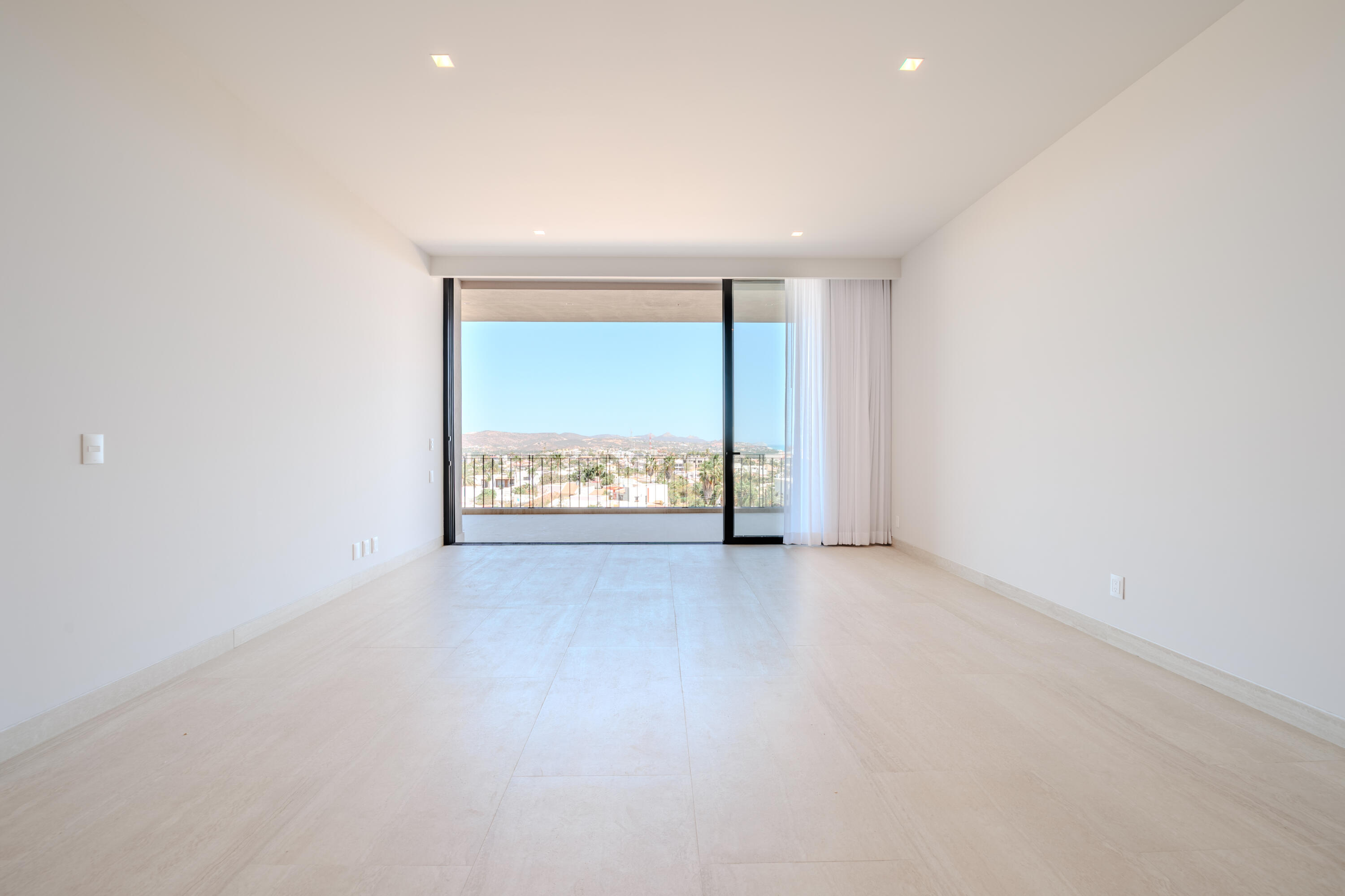 Ave. Vista Hermosa SN, Costarena E202