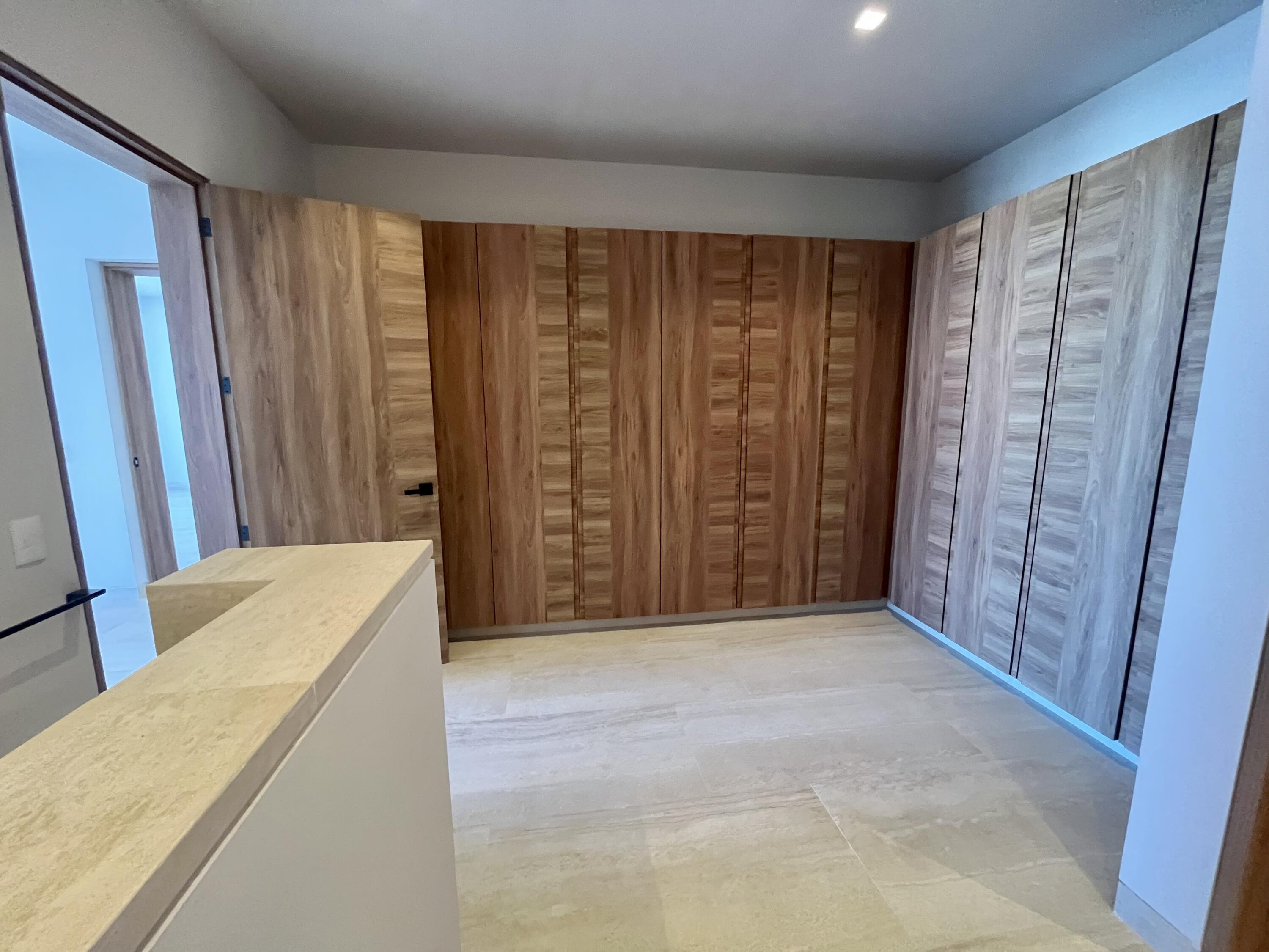 Ave. Vista Hermosa SN, Costarena E202