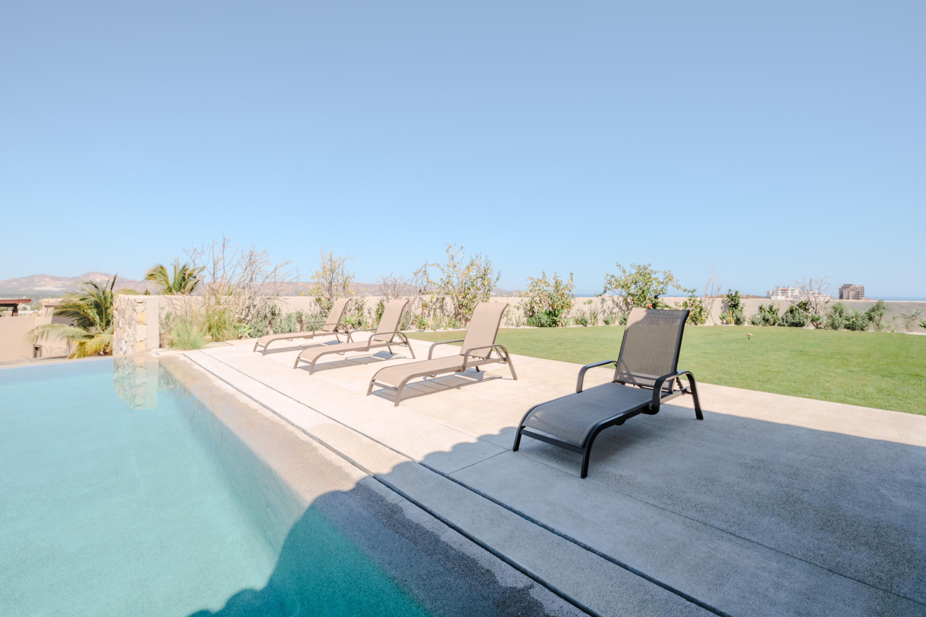 Ave. Vista Hermosa SN, Costarena E202