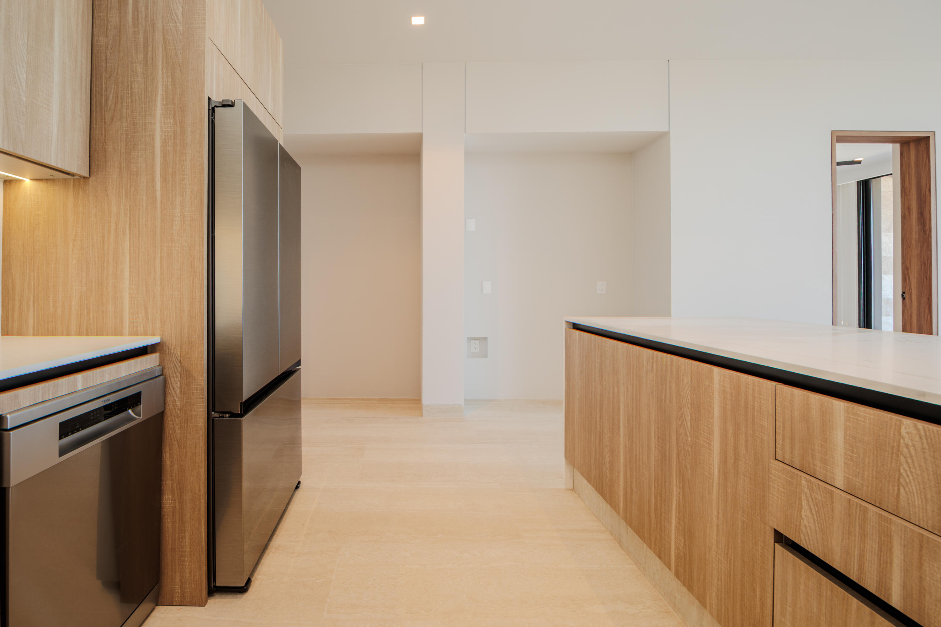 Ave. Vista Hermosa SN, Costarena E202