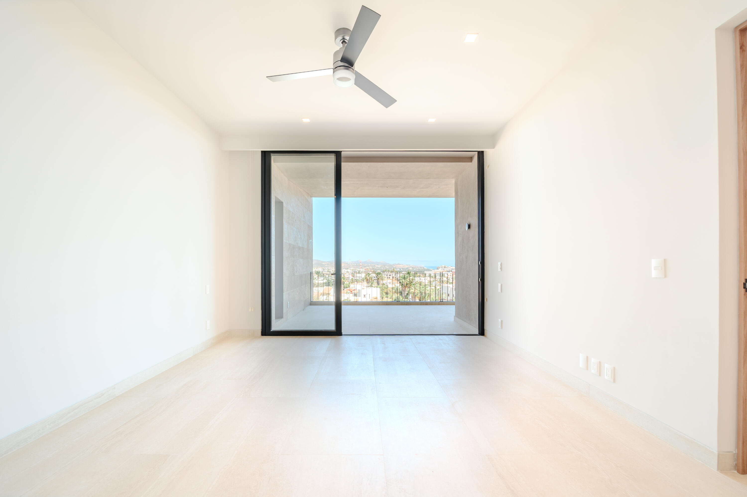 Ave. Vista Hermosa SN, Costarena E202