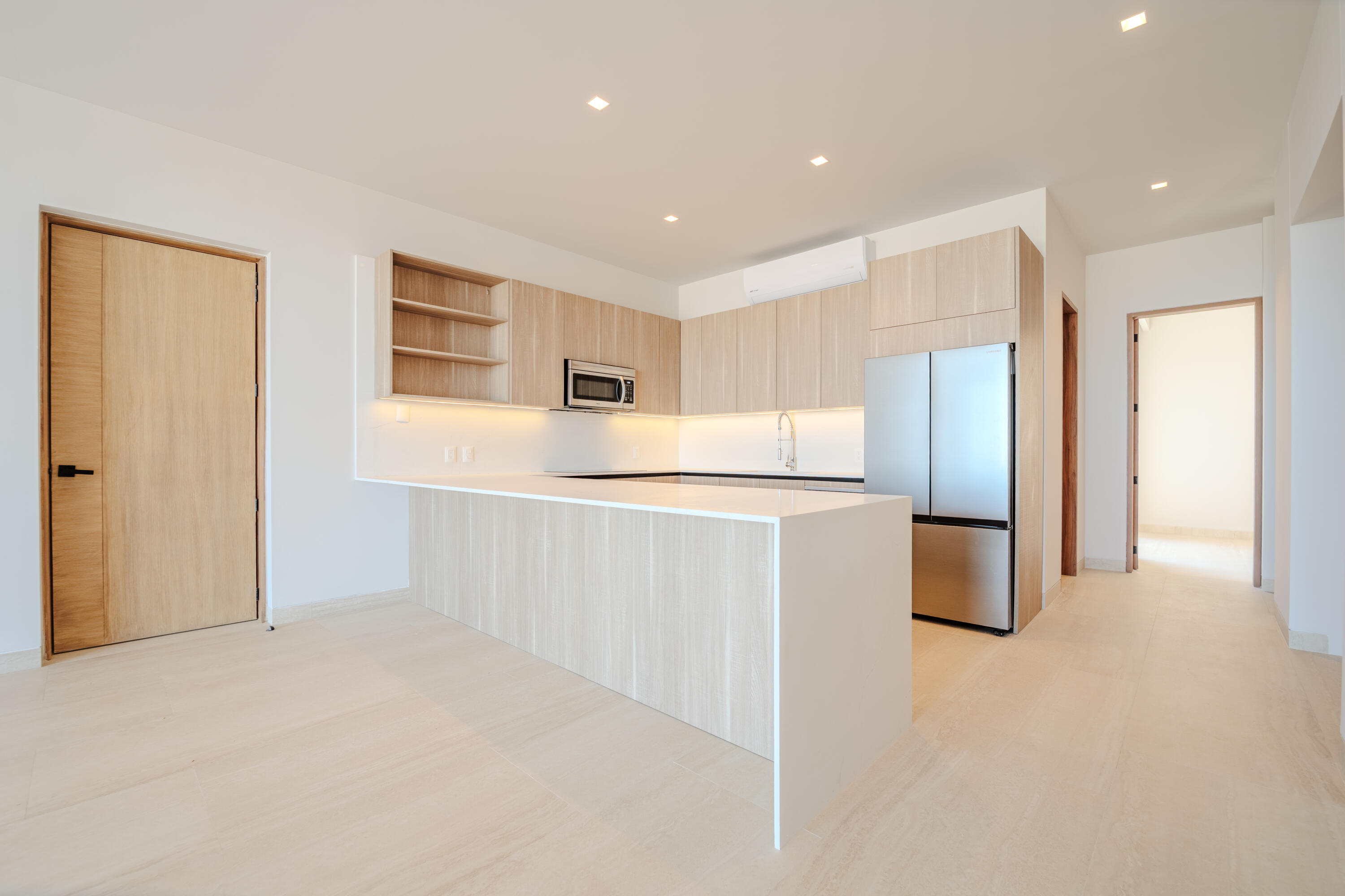 Ave. Vista Hermosa SN, Costarena E202