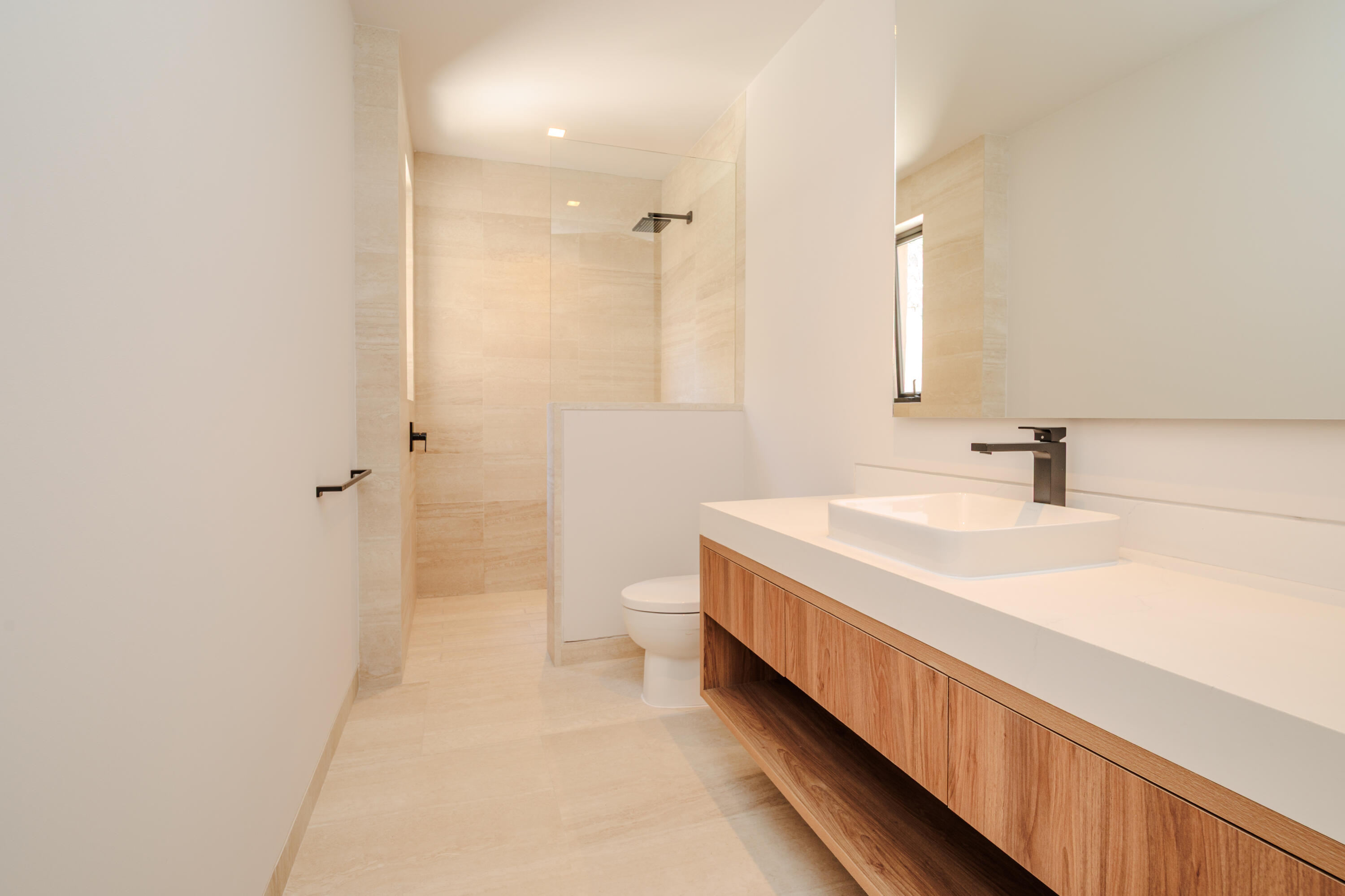 Ave. Vista Hermosa SN, Costarena E202