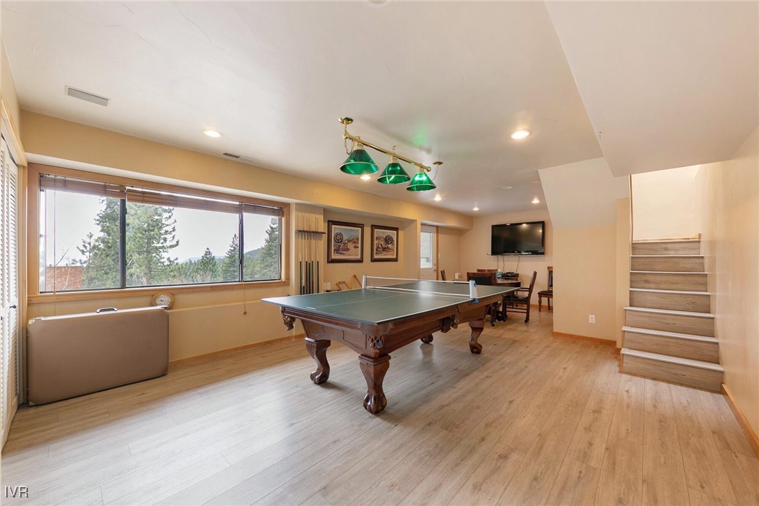 725 Fairview Boulevard 11
