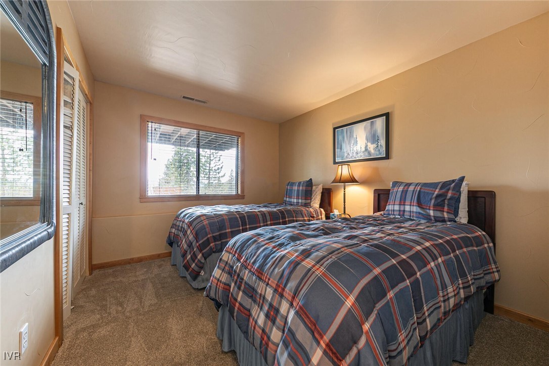 725 Fairview Boulevard 11