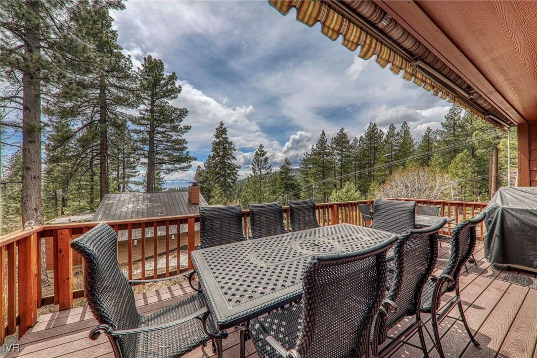 725 Fairview Boulevard 11