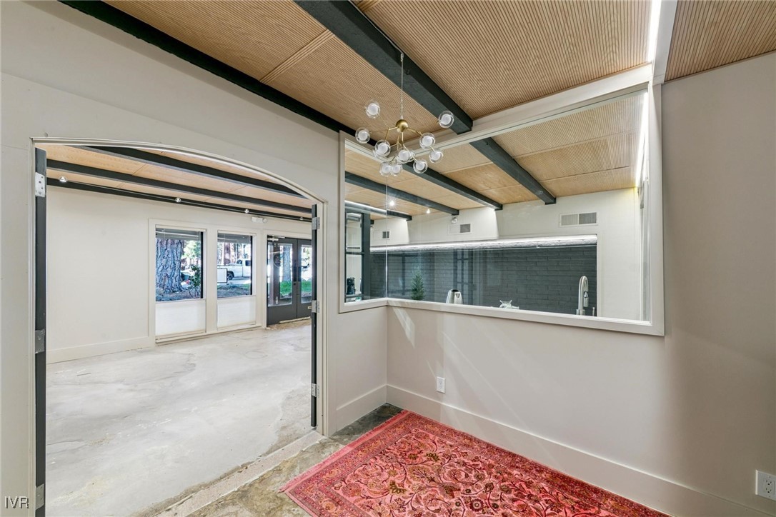 120 Country Club Drive 3