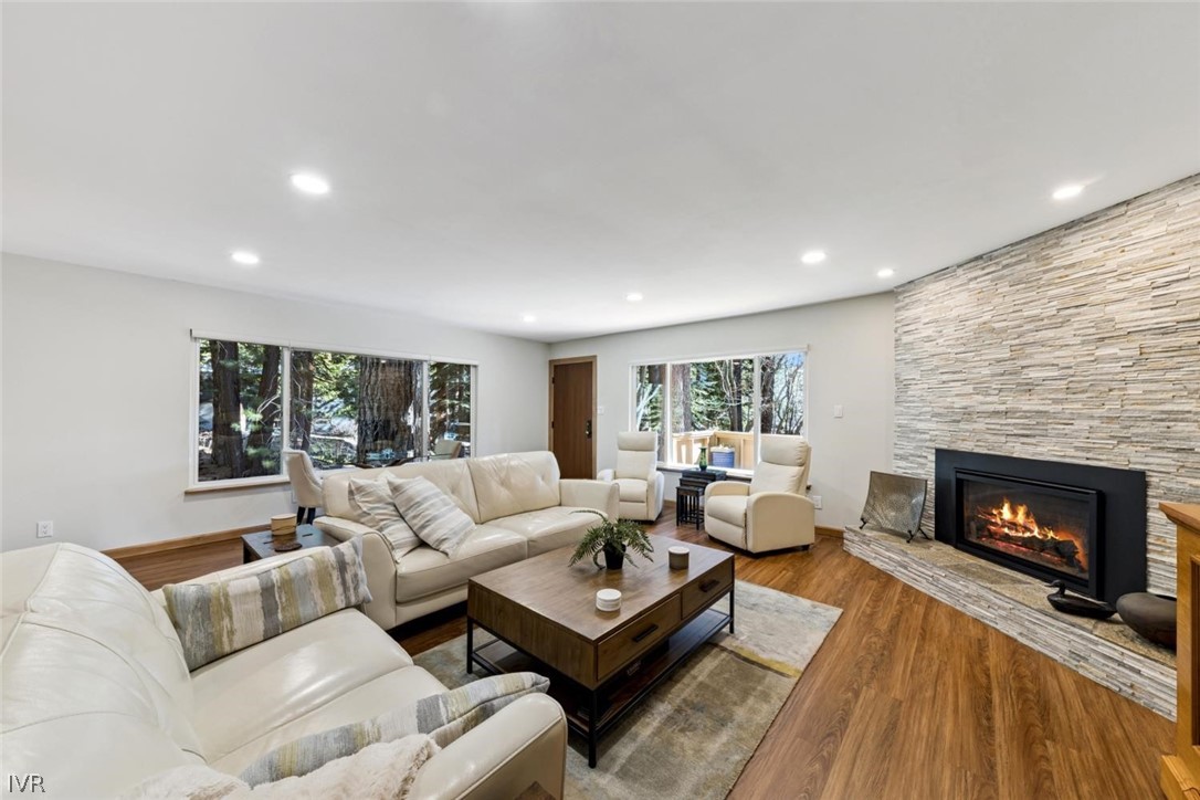 866 Northwood Boulevard 44