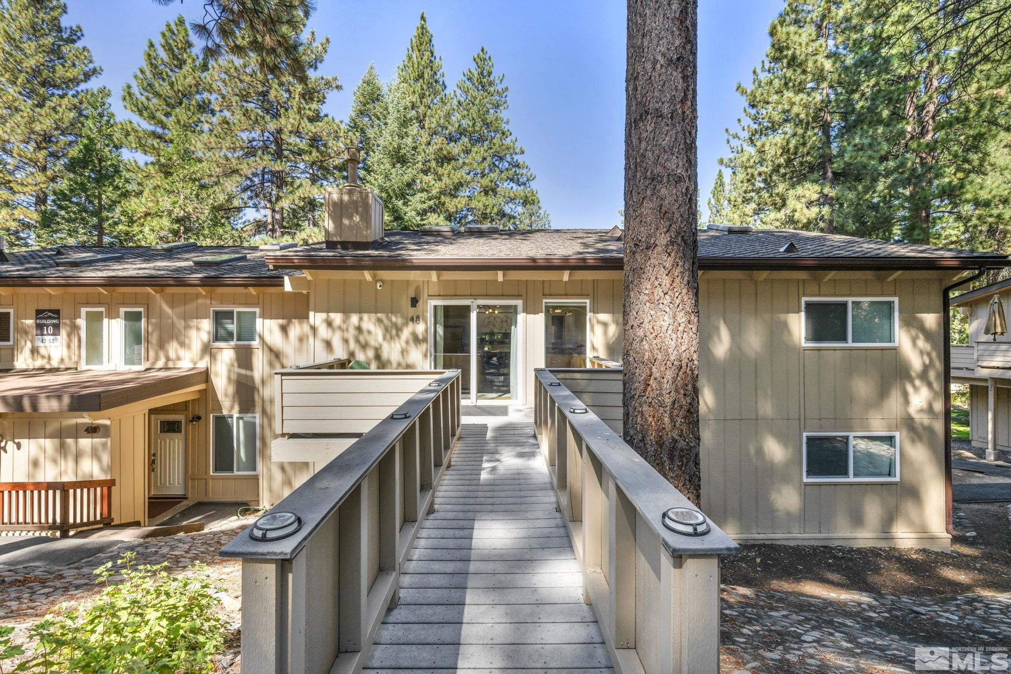321 Ski Way, 48