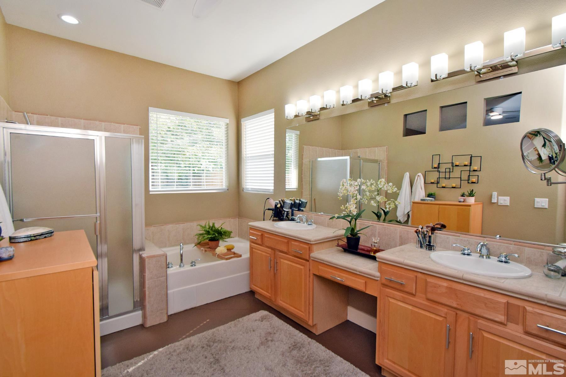 1405 Bronze Canyon