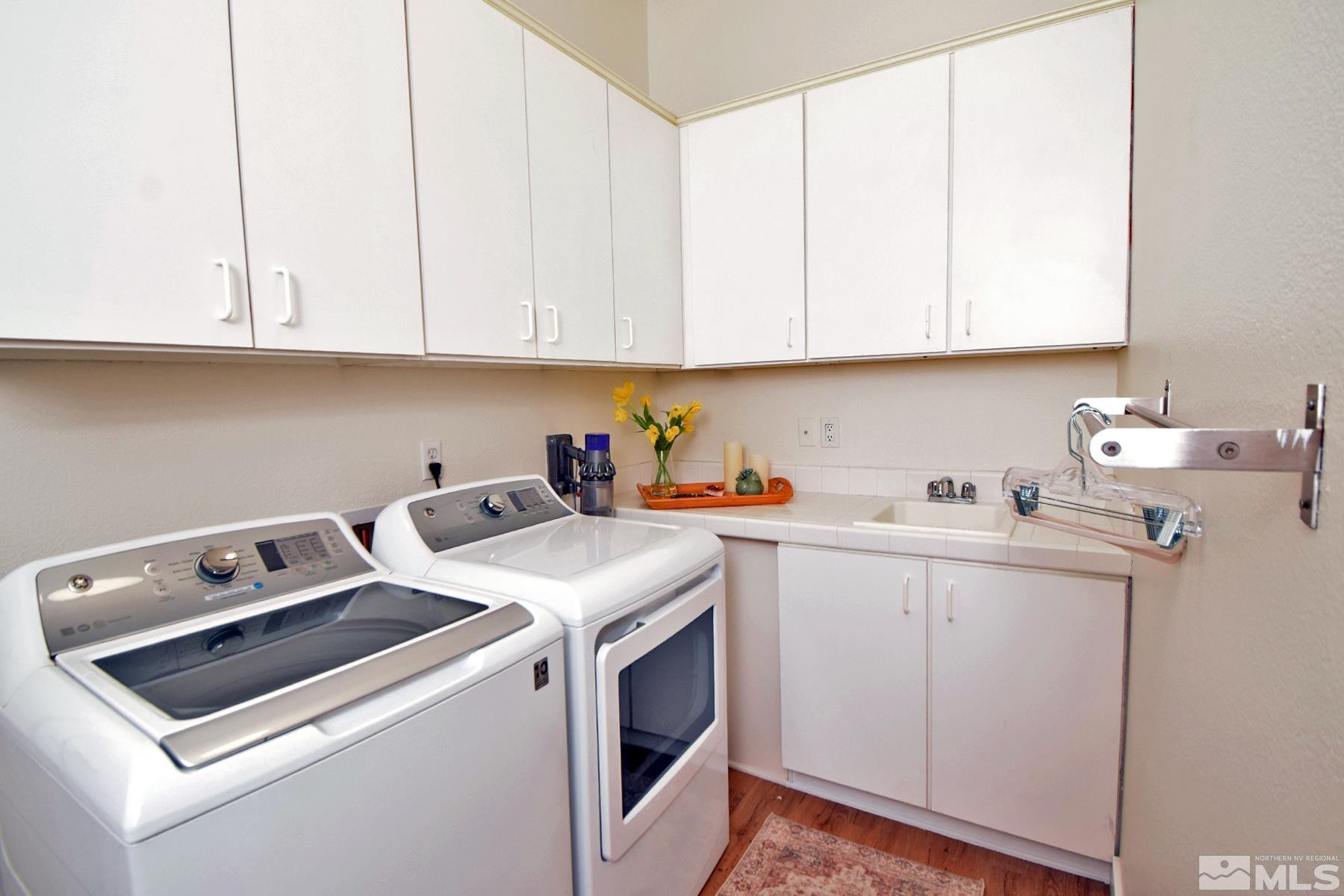 1405 Bronze Canyon