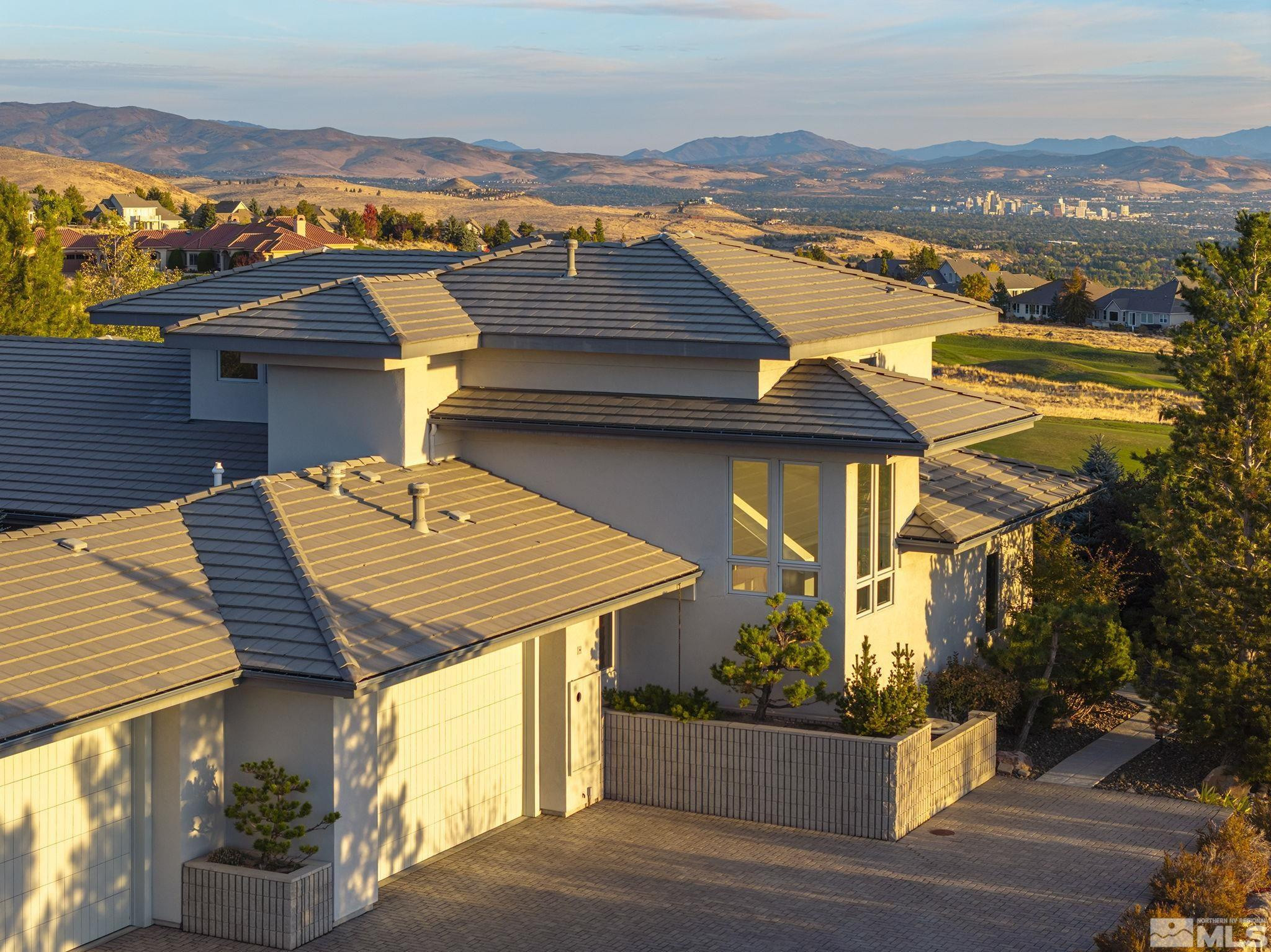 10035 W Desert Canyon Drive