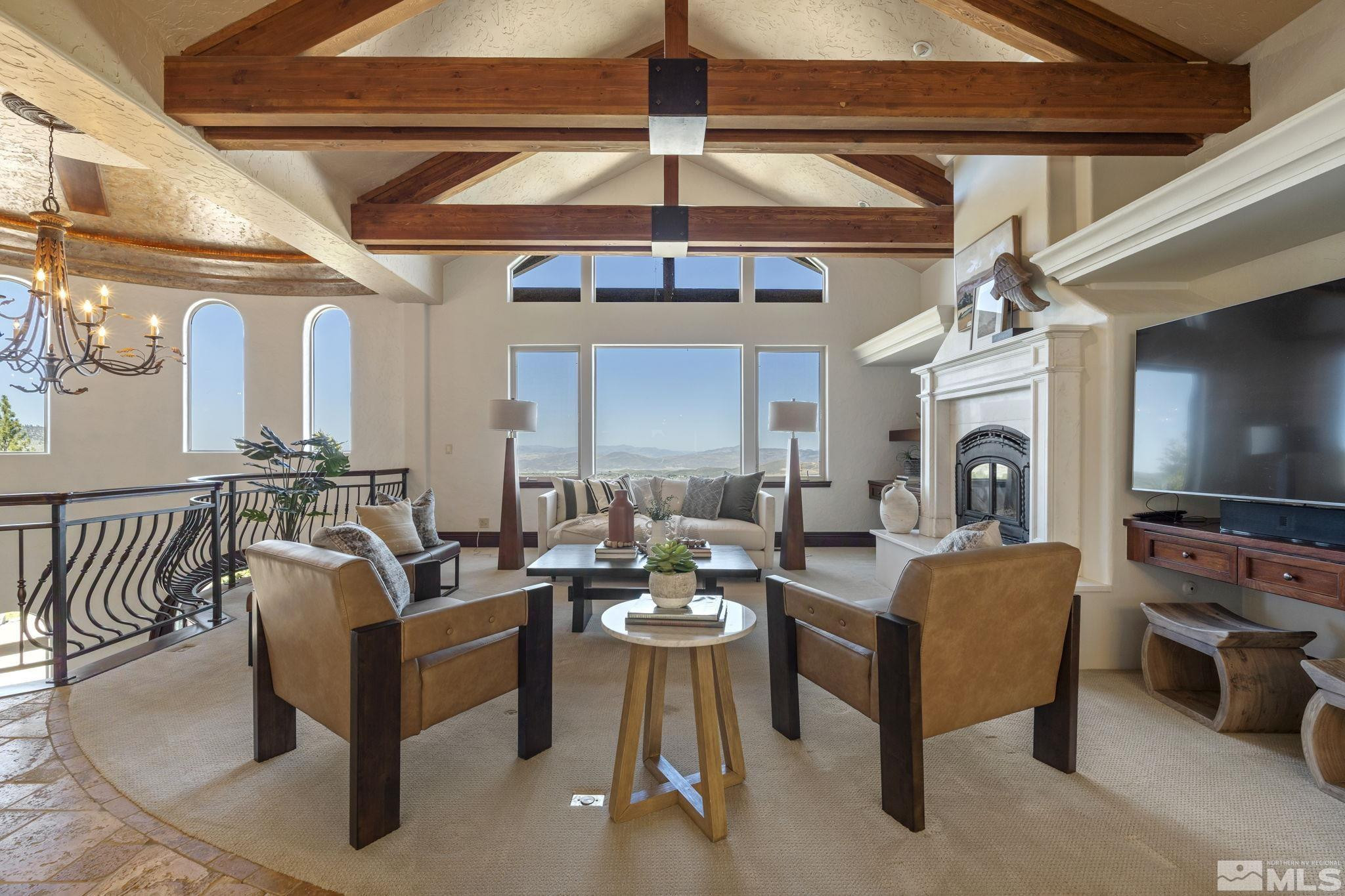 115 W Jeffrey Pine Road