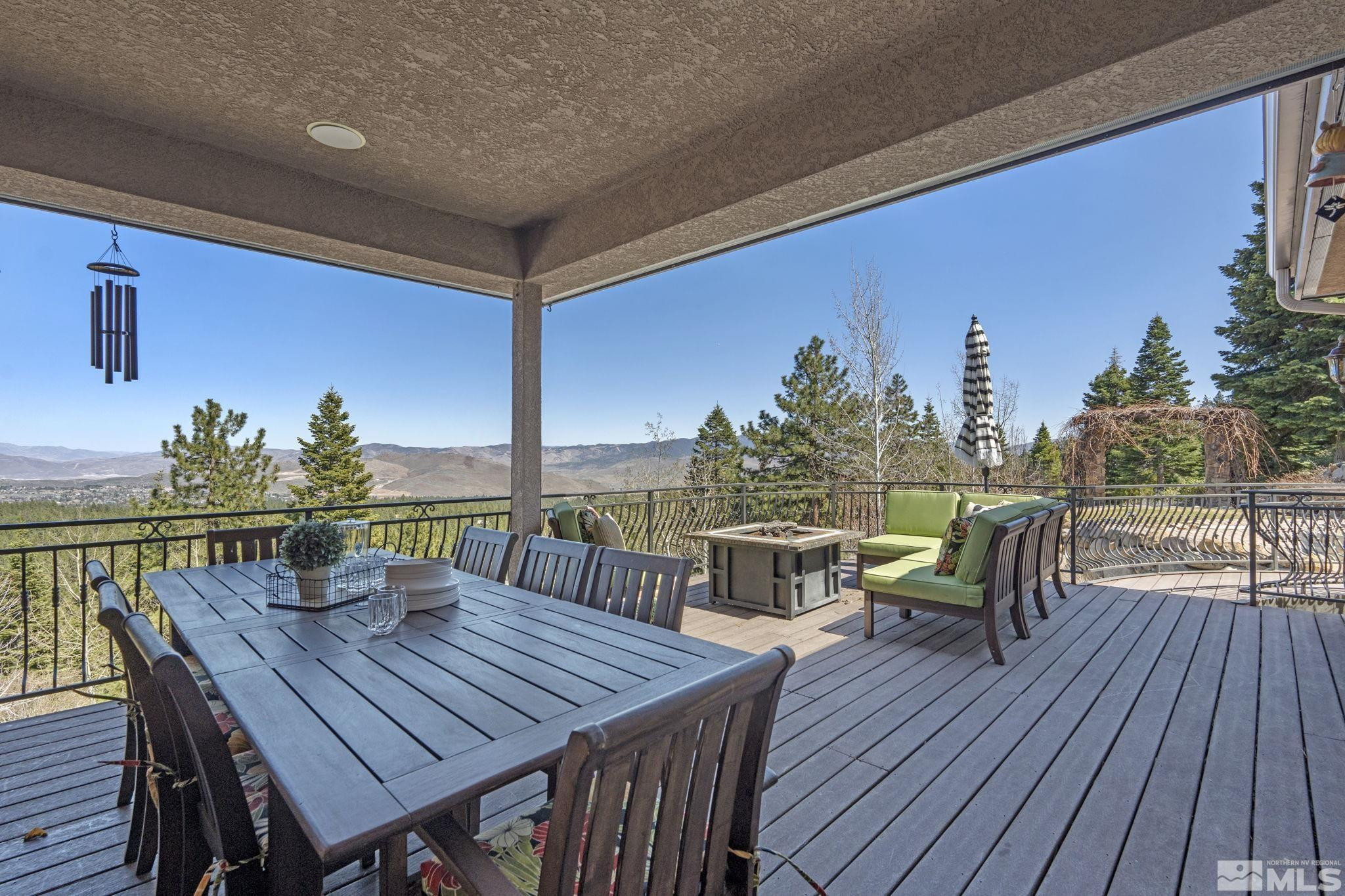 115 W Jeffrey Pine Road