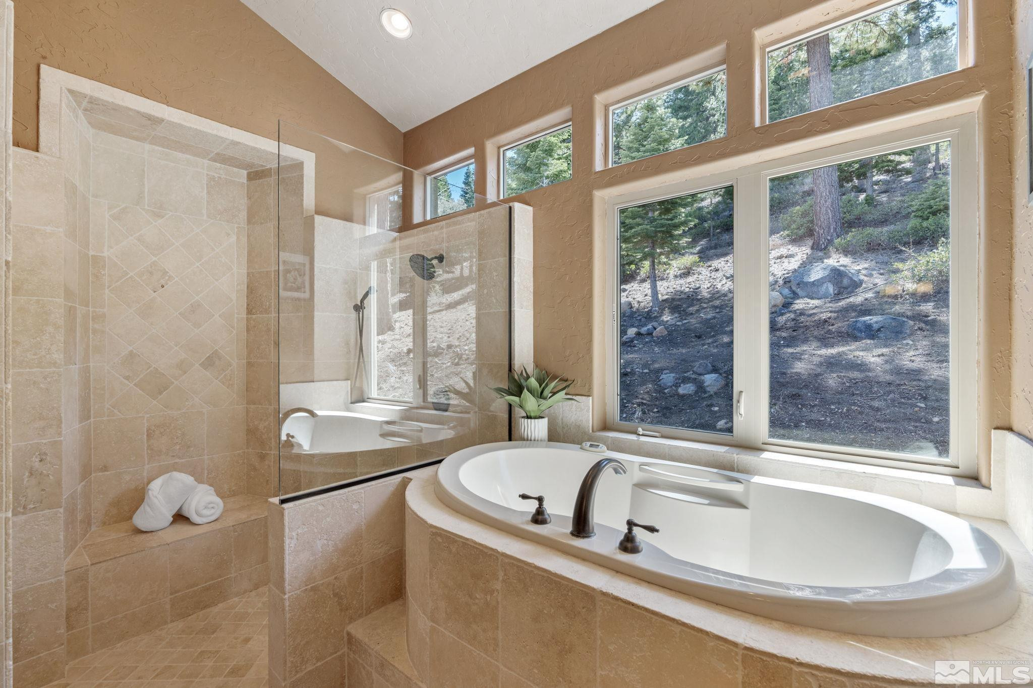 115 W Jeffrey Pine Road