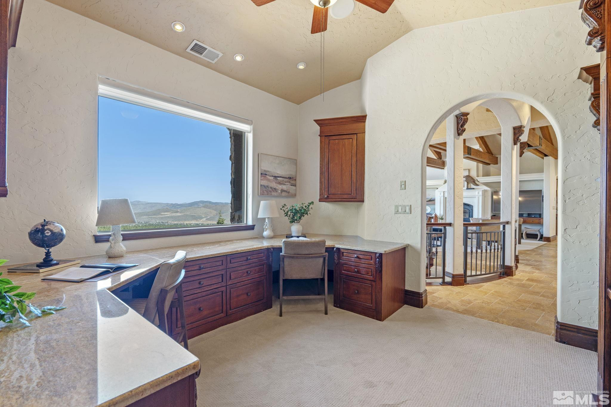 115 W Jeffrey Pine Road