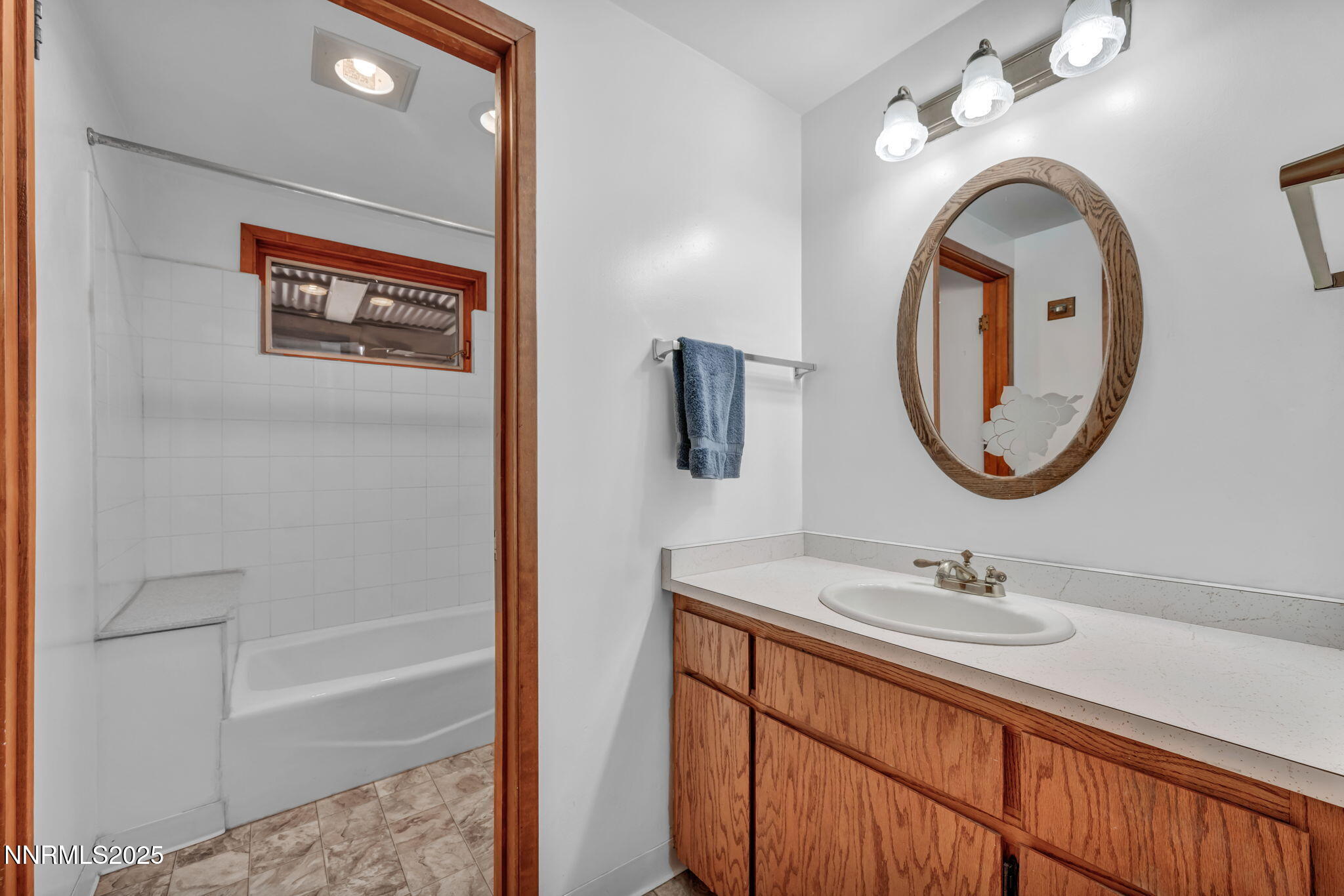 621 Woodridge Circle