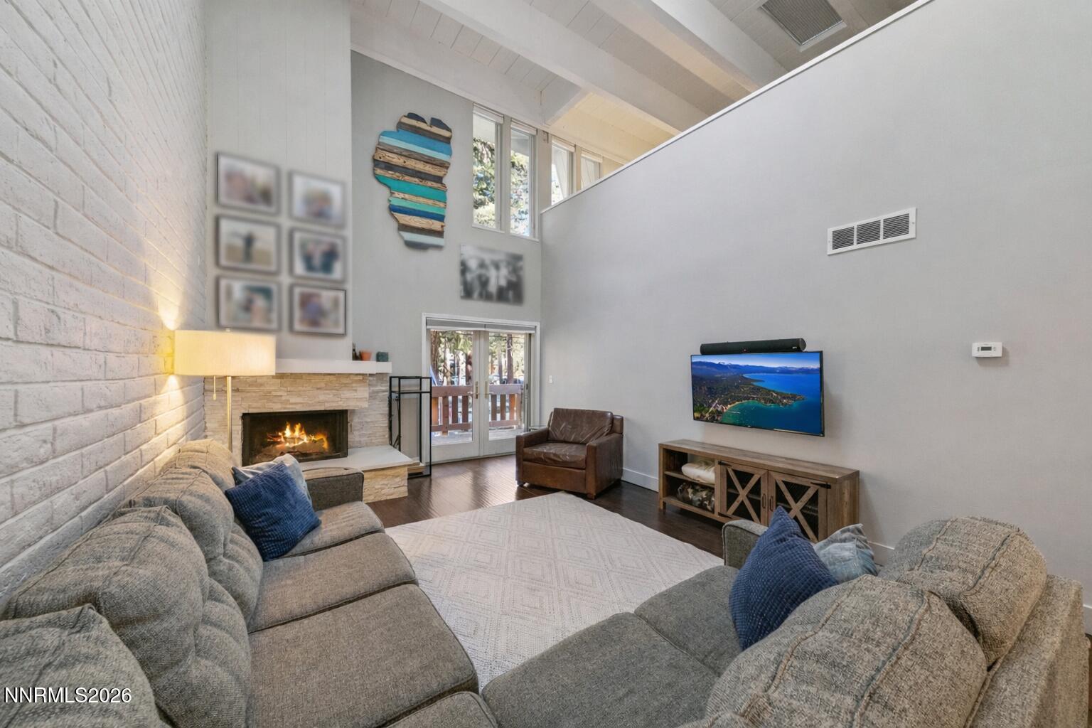 120 Country Club Drive Unit 3