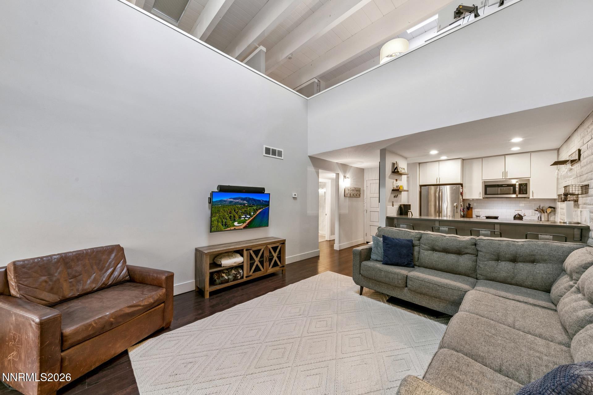 120 Country Club Drive Unit 3