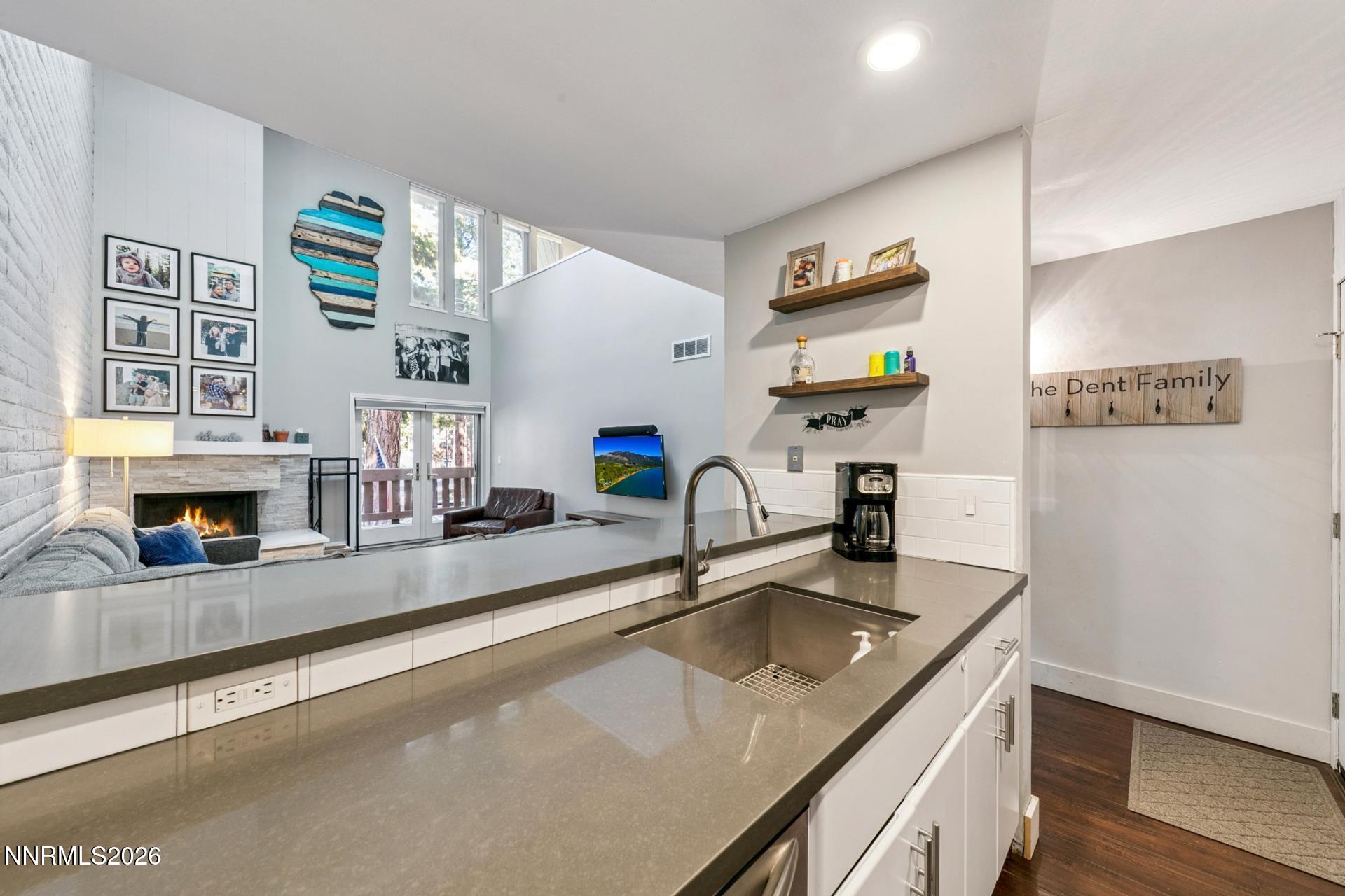 120 Country Club Drive Unit 3