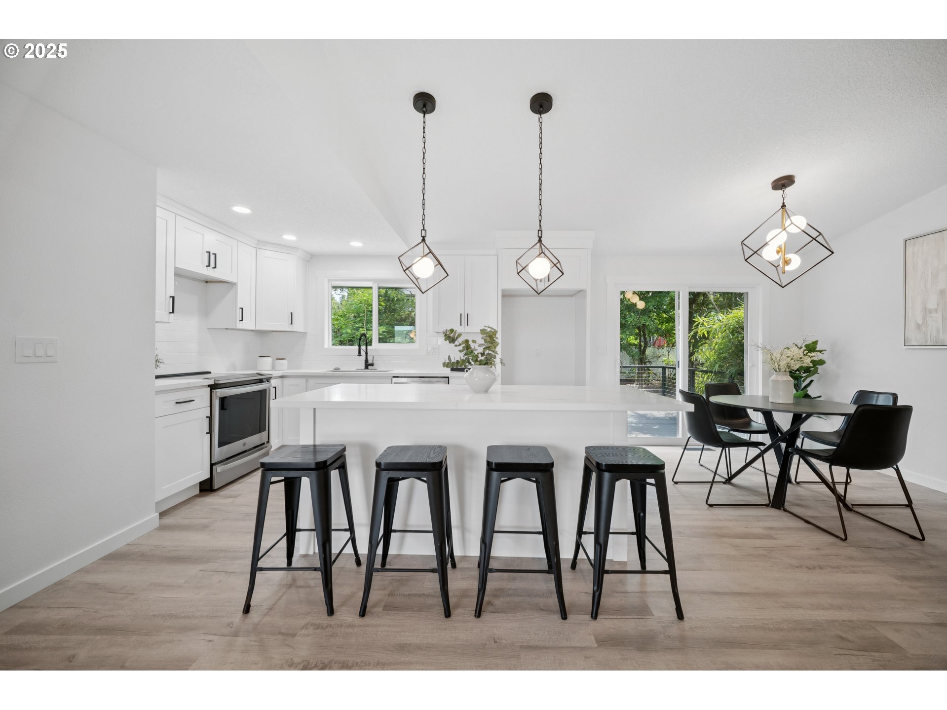 3250 SW BINFORD LAKE PKWY