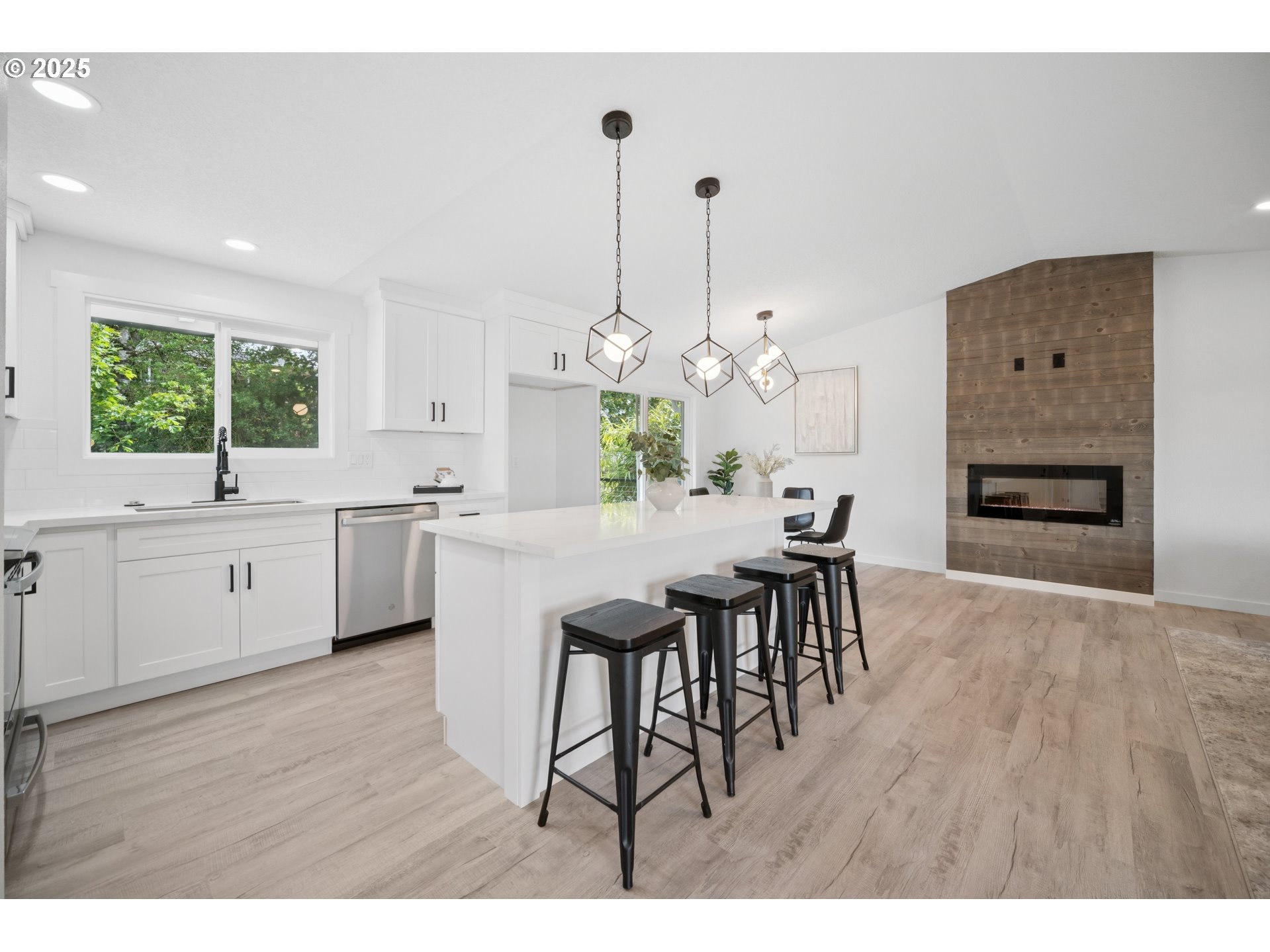3250 SW BINFORD LAKE PKWY