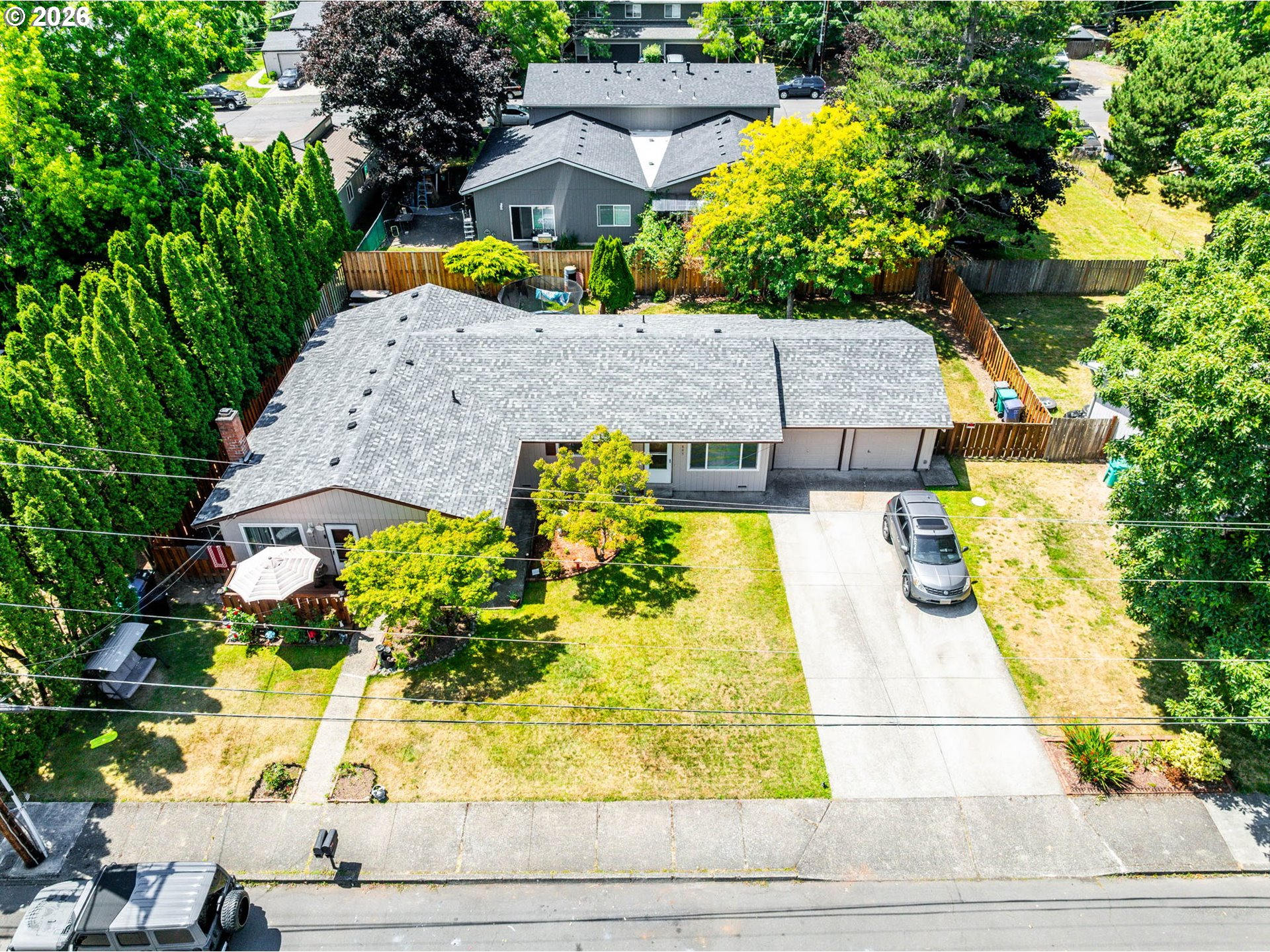 805 SE RENE AVE