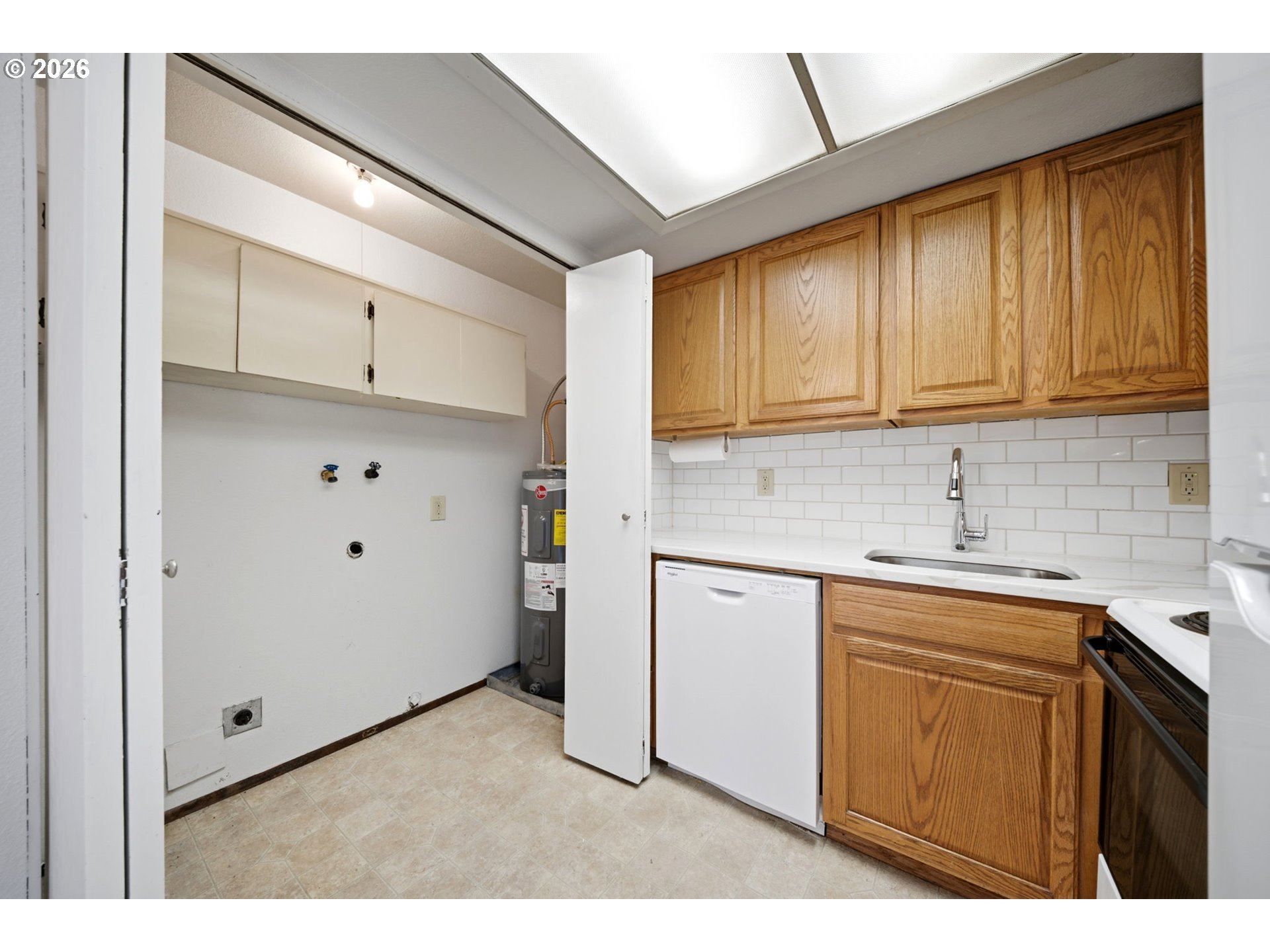 805 SE RENE AVE