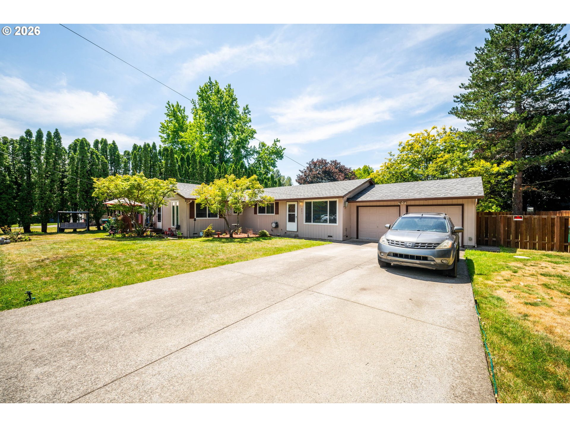 805 SE RENE AVE