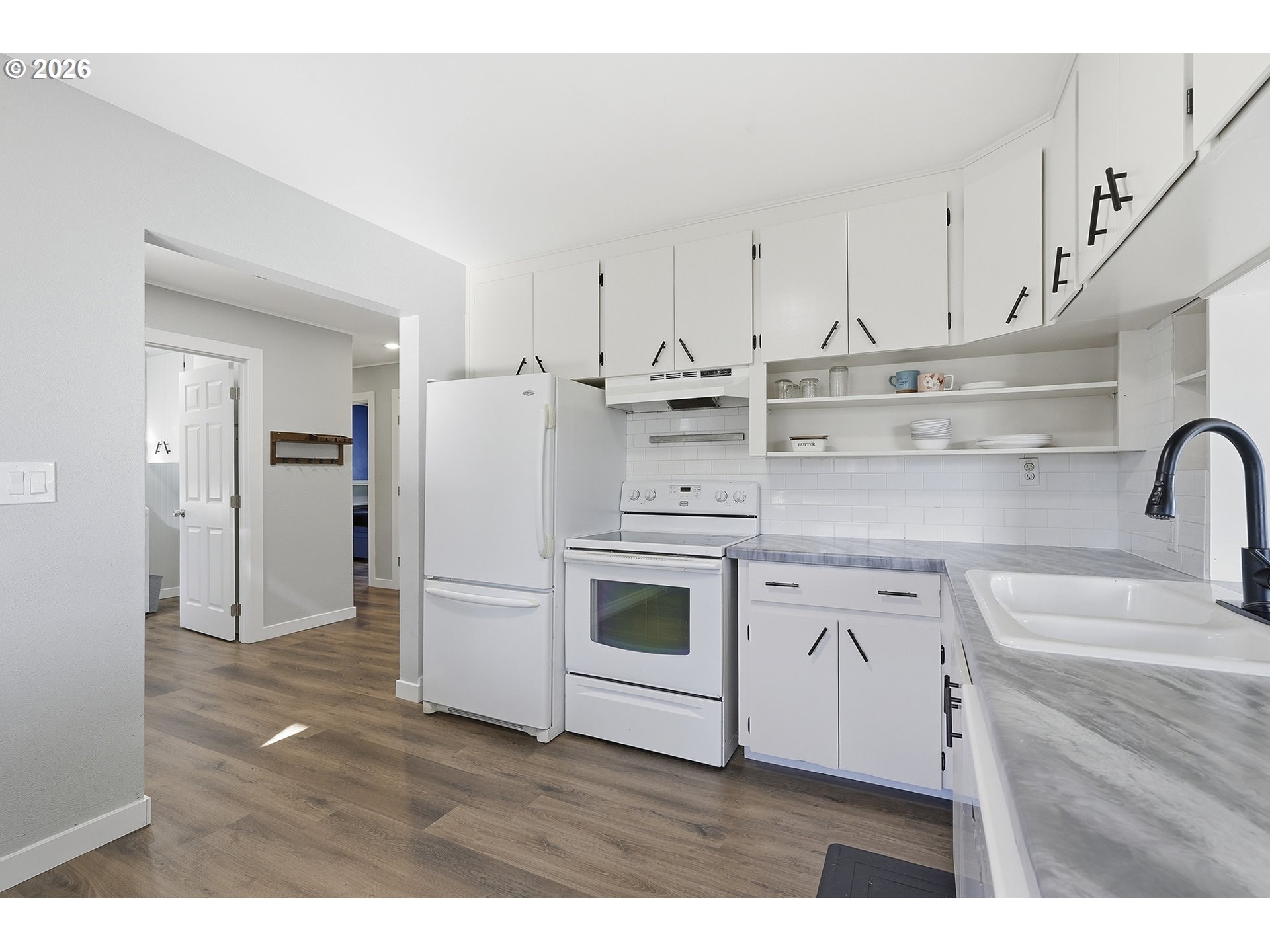 131 CHERRY AVE