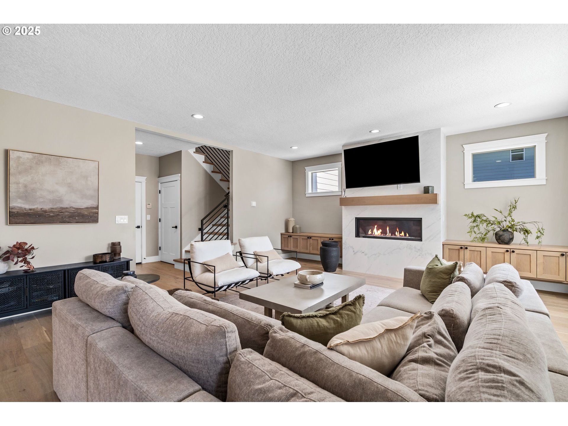 5803 NE 125TH CIR