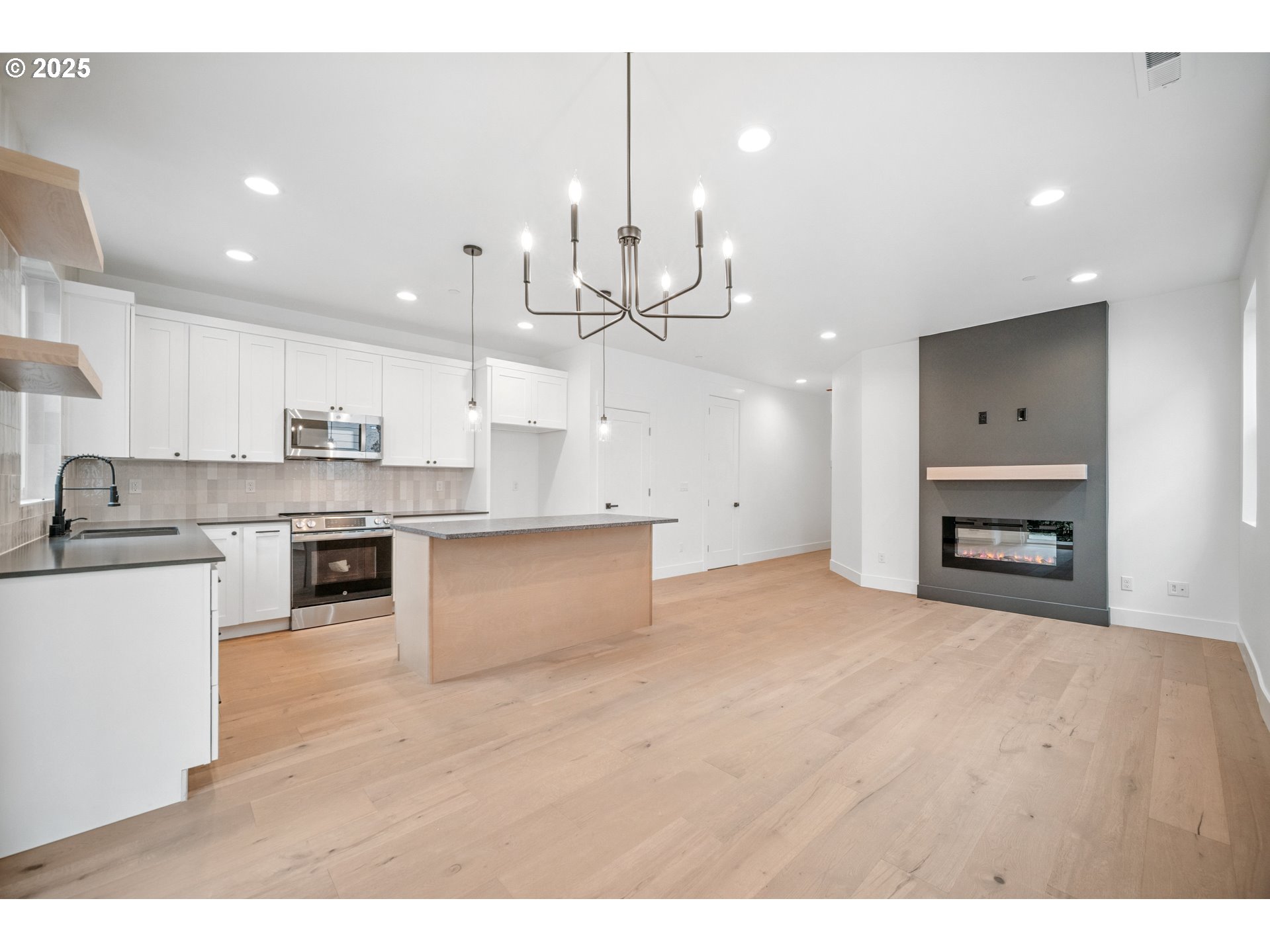 11003 NE 64TH CT Lot #7