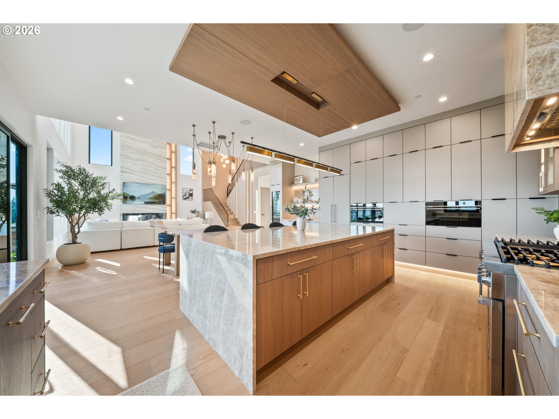 989 W MAGNOLIA LOOP