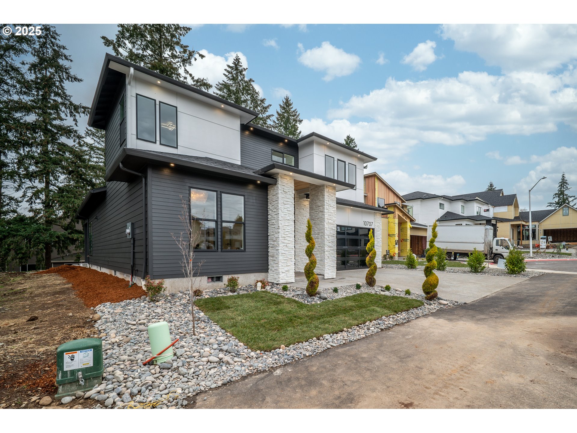 10707 SE 13TH CIR