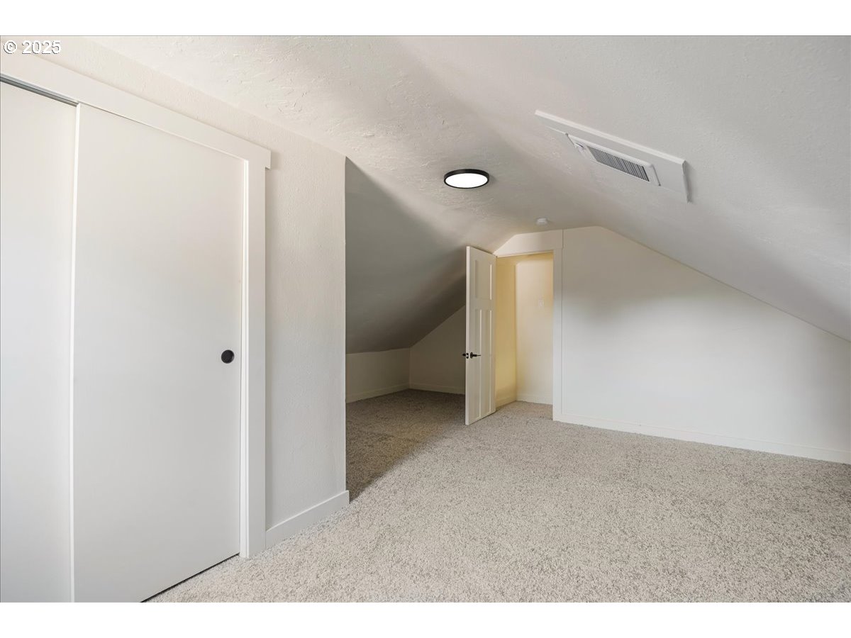 109 NW 13TH ST