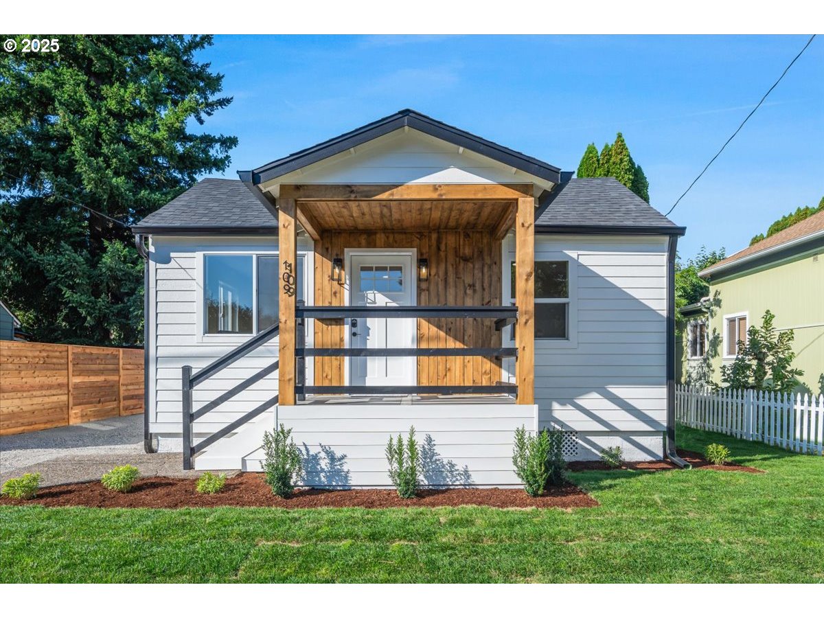 109 NW 13TH ST
